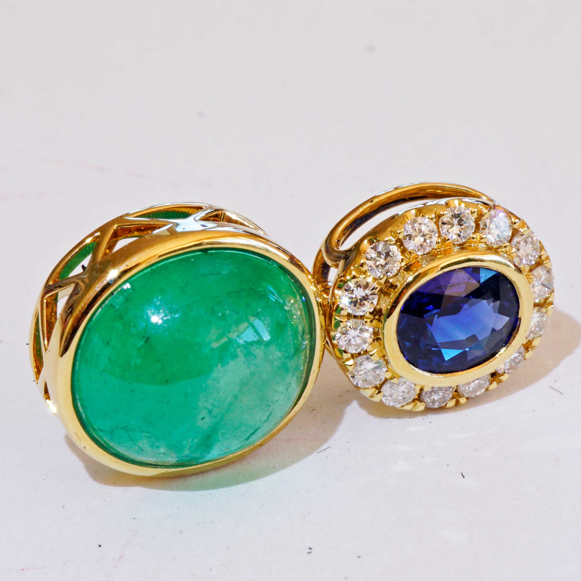 Pendant fine saphire AAA+ Emerald from Columbia and diamonds....precious Kombination