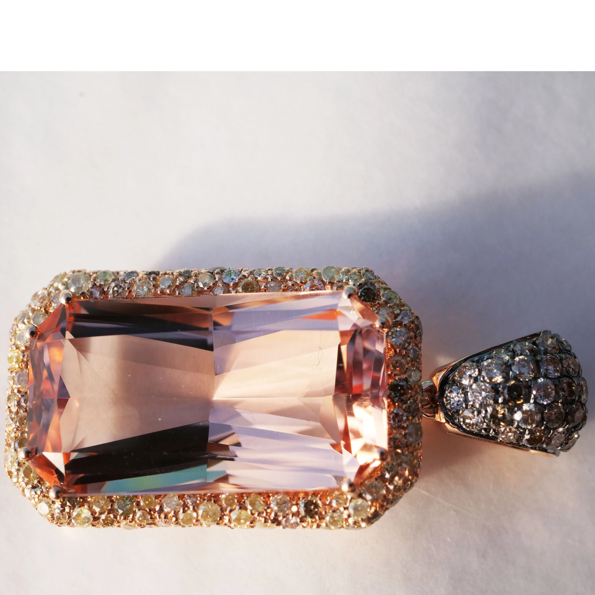 Morganite Diamond Pendant Rosegold 18 kt....wonderful 15 Carat Gem