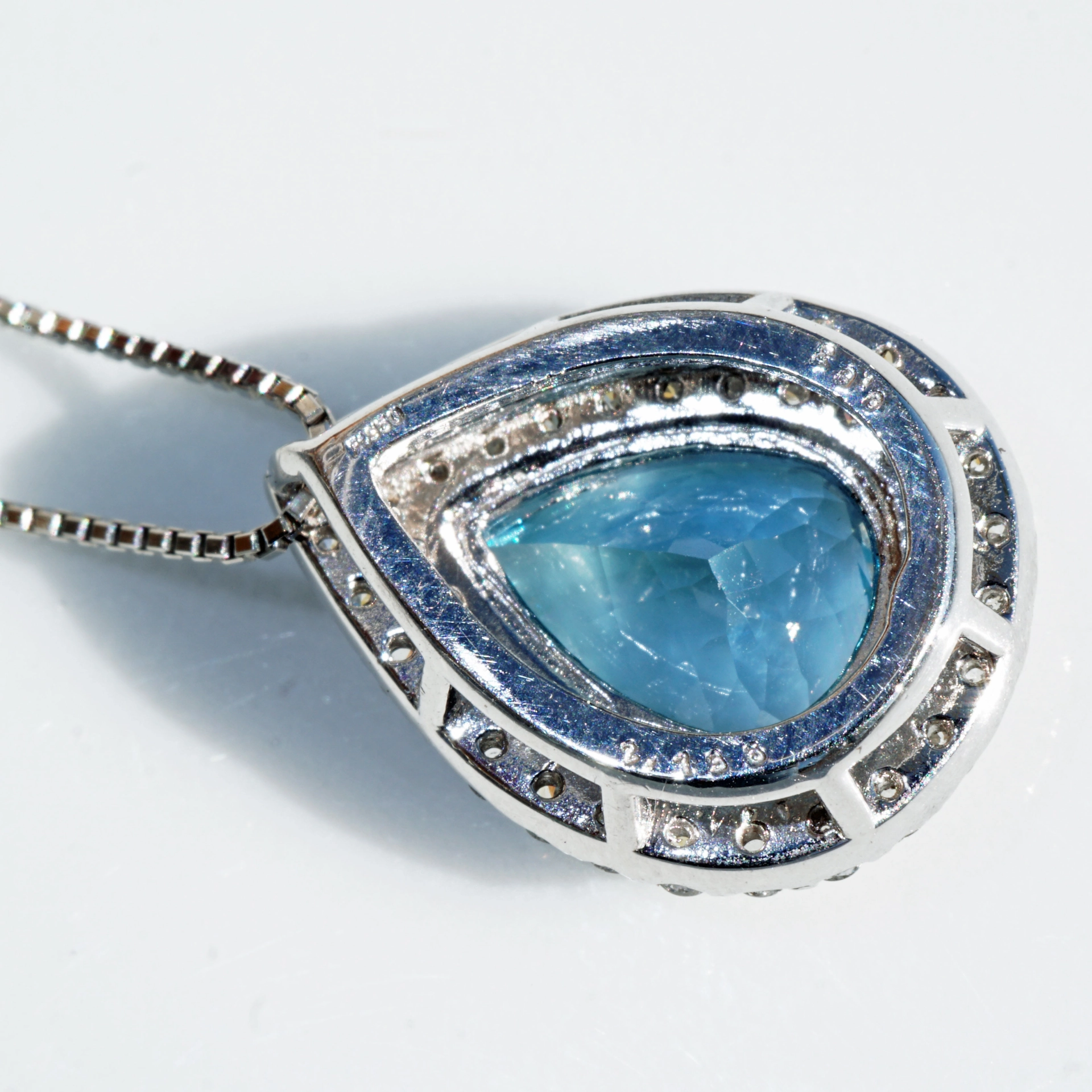 Santa Maria Aquamarin Brilliant Pendant 2.73 ct  950 platinum 0.63 ct Rare Color