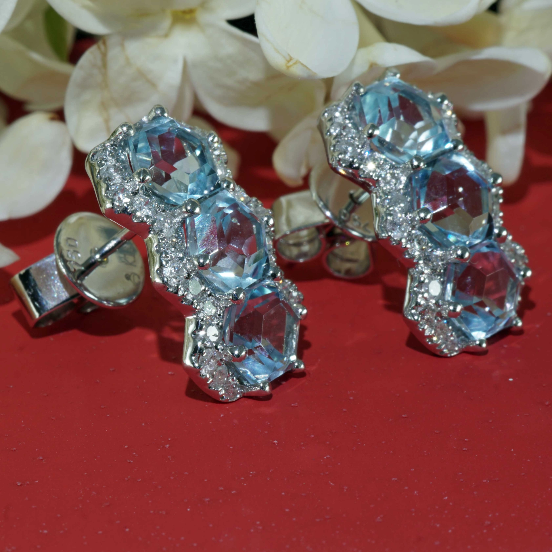 Hexagonal Cut Blue Topaz Earrings 18 kt White Gold with Diamonds