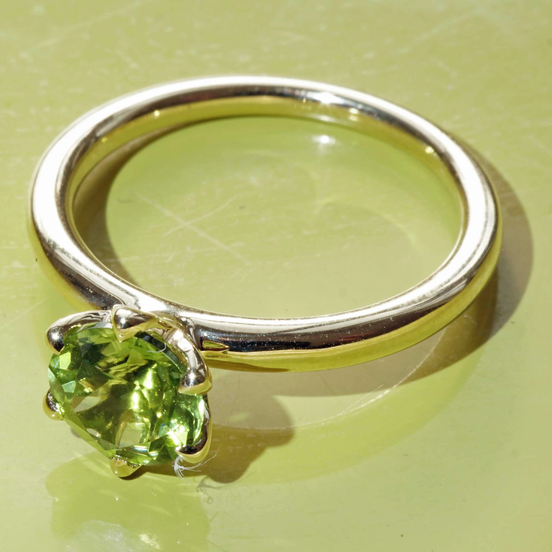 Bestseller Combination Ring made in Valenza...18 kt Yellow Gold with Peridot