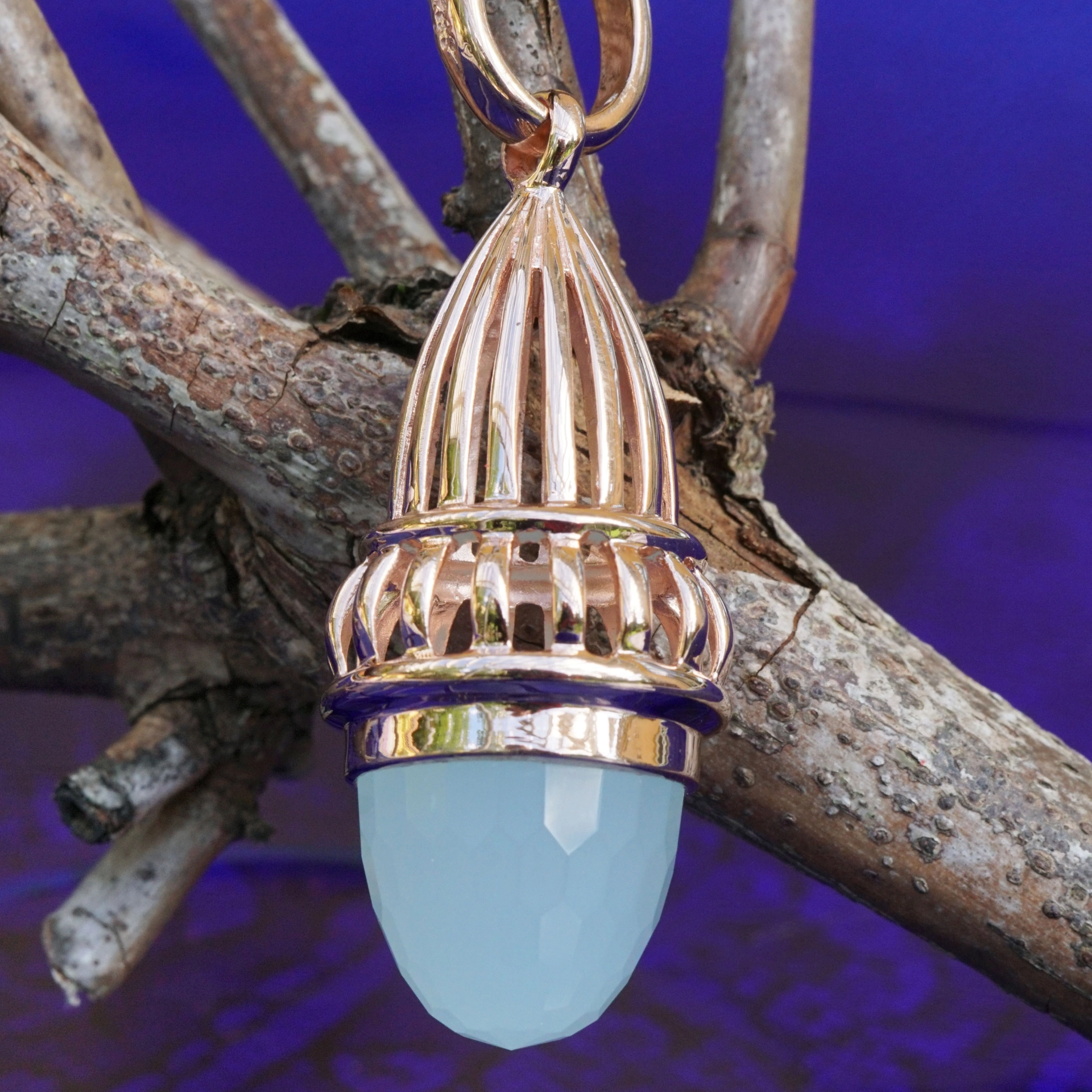 Chilango Anhänger Fairytale mit Rauchquarz in Kuppelform, 925-Silber goldplated  Neuware