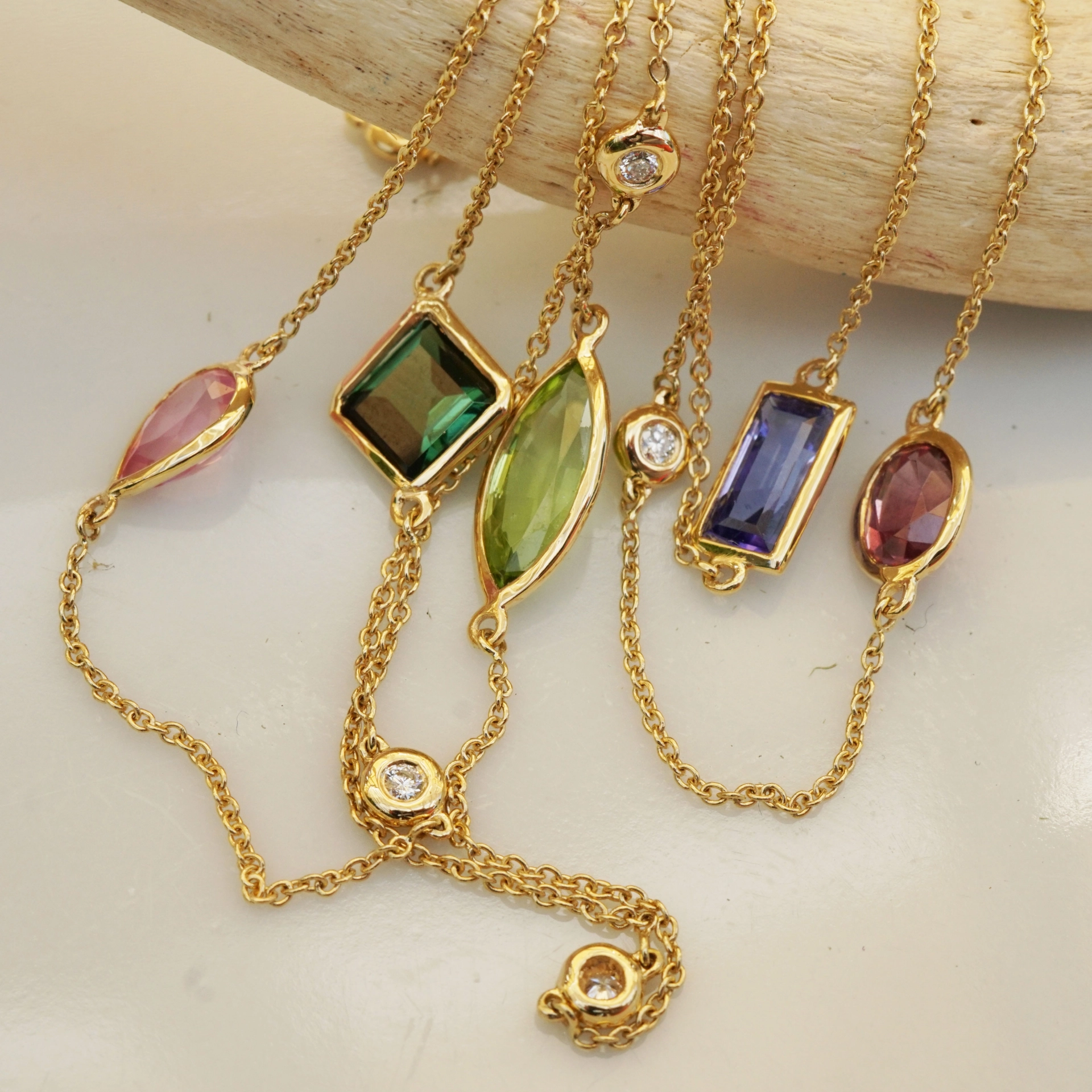 Collier Edelsteine Brillanten 750er Gold CONFETTI COLORS MIX 60 cm V1