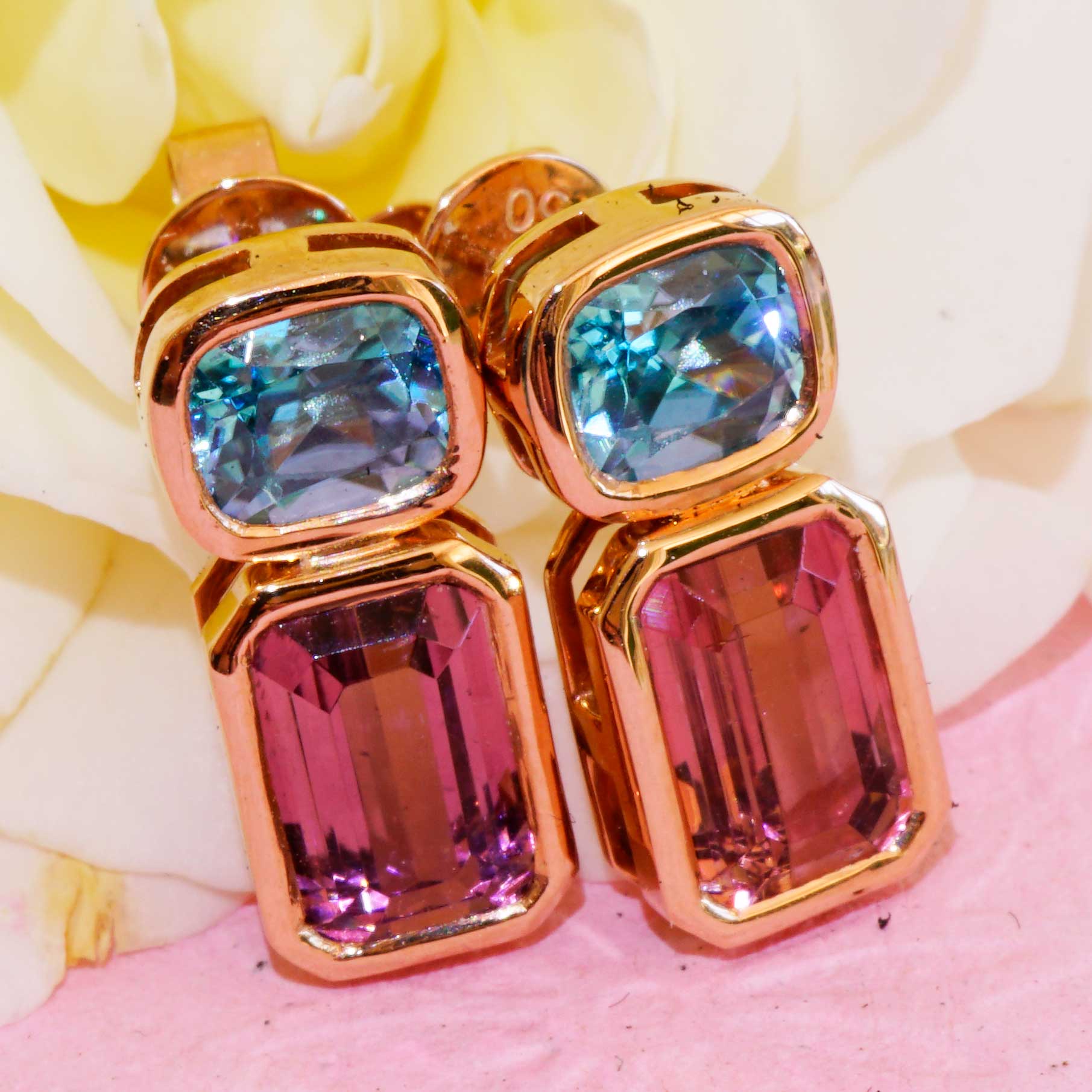 Blue Zirkon Tourmaline Ear Studs 18 kt Rose Gold....such a exquisite Color Combination