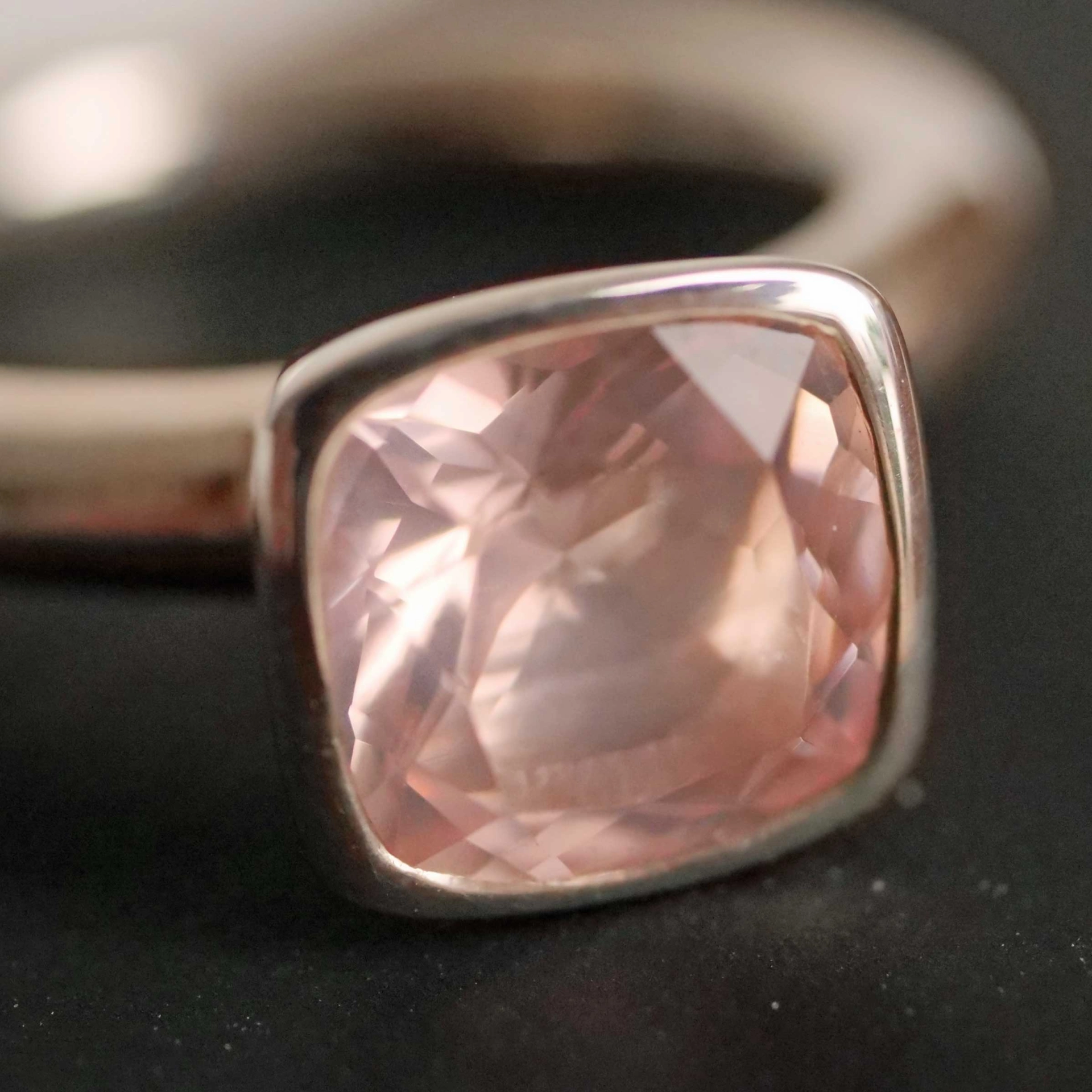 Chilango Ring Sparkling Stars 2 in solid 925 Silver with great Rosequartz