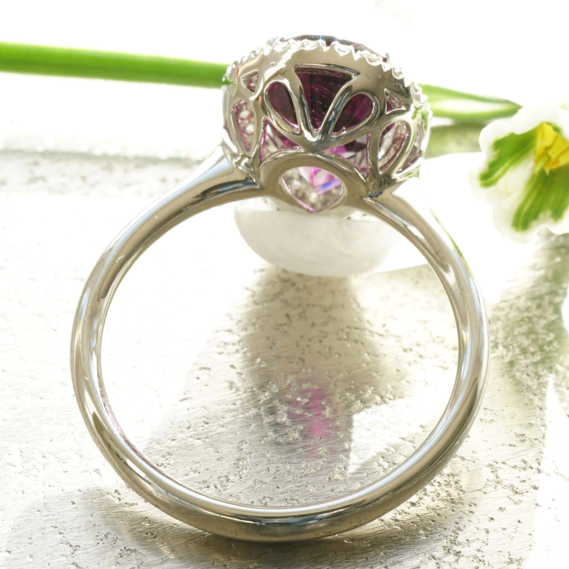 Rhodolite diamond ring 750 white gold, 4.74 ct, Mozambique AAA+ couldn't be better ...