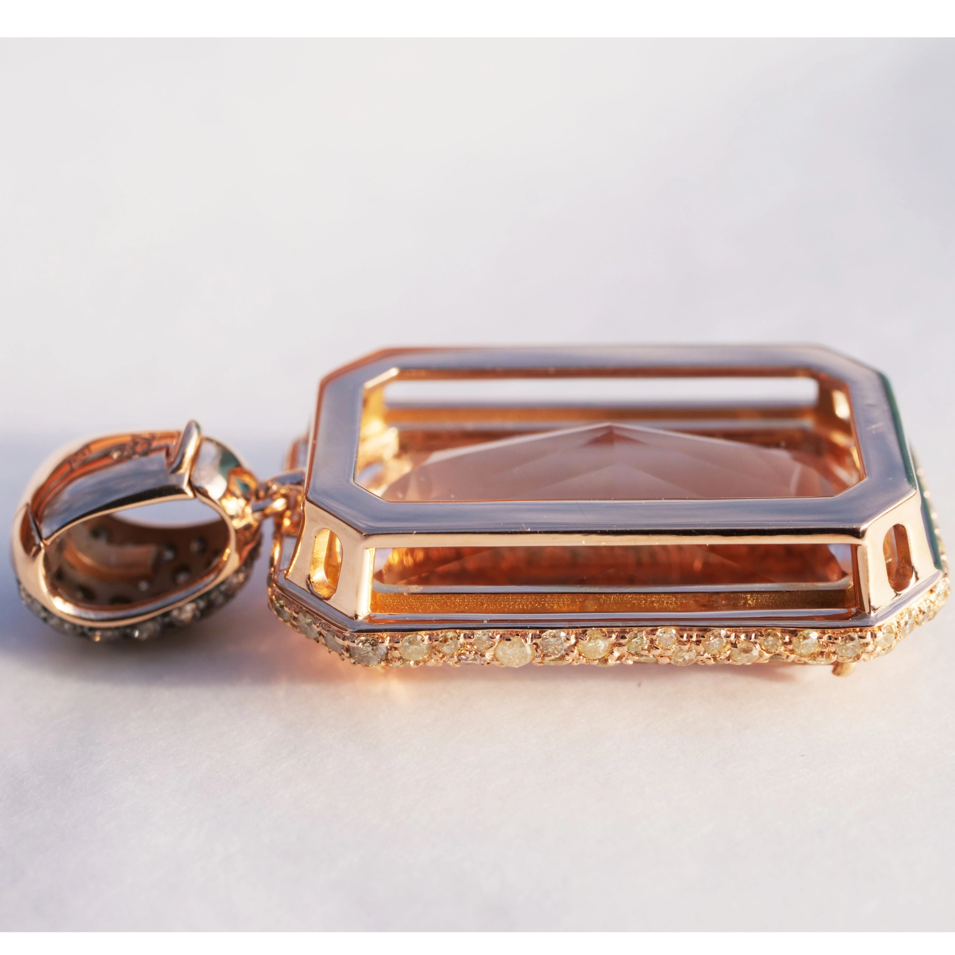 Morganite Diamond Pendant Rosegold 18 kt....wonderful 15 Carat Gem