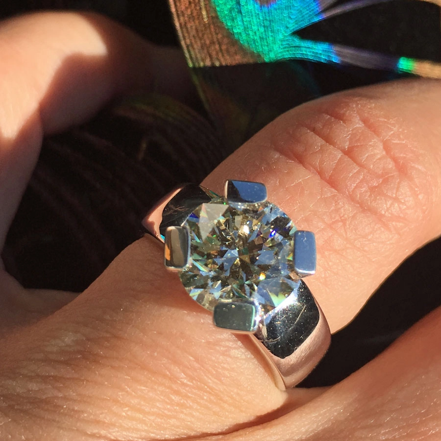 Brillant-Ring-4.01 ct-750er-Weißgold-L/VS1-Schliff excellent