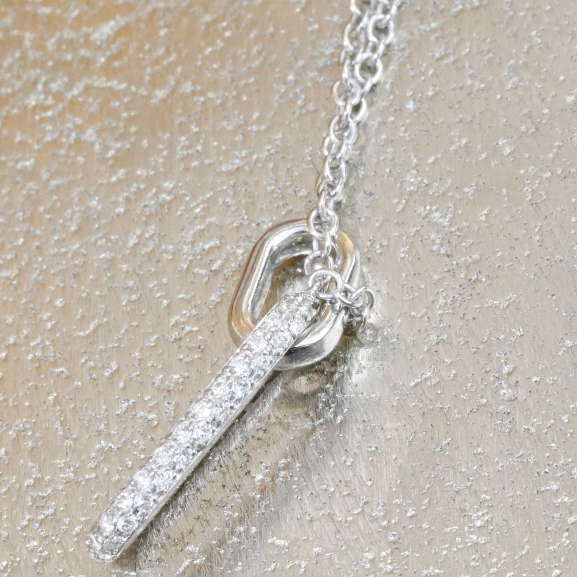 Brilliant Necklace 18 kt White Gold Ultra Modern 0.20 ct TW VS