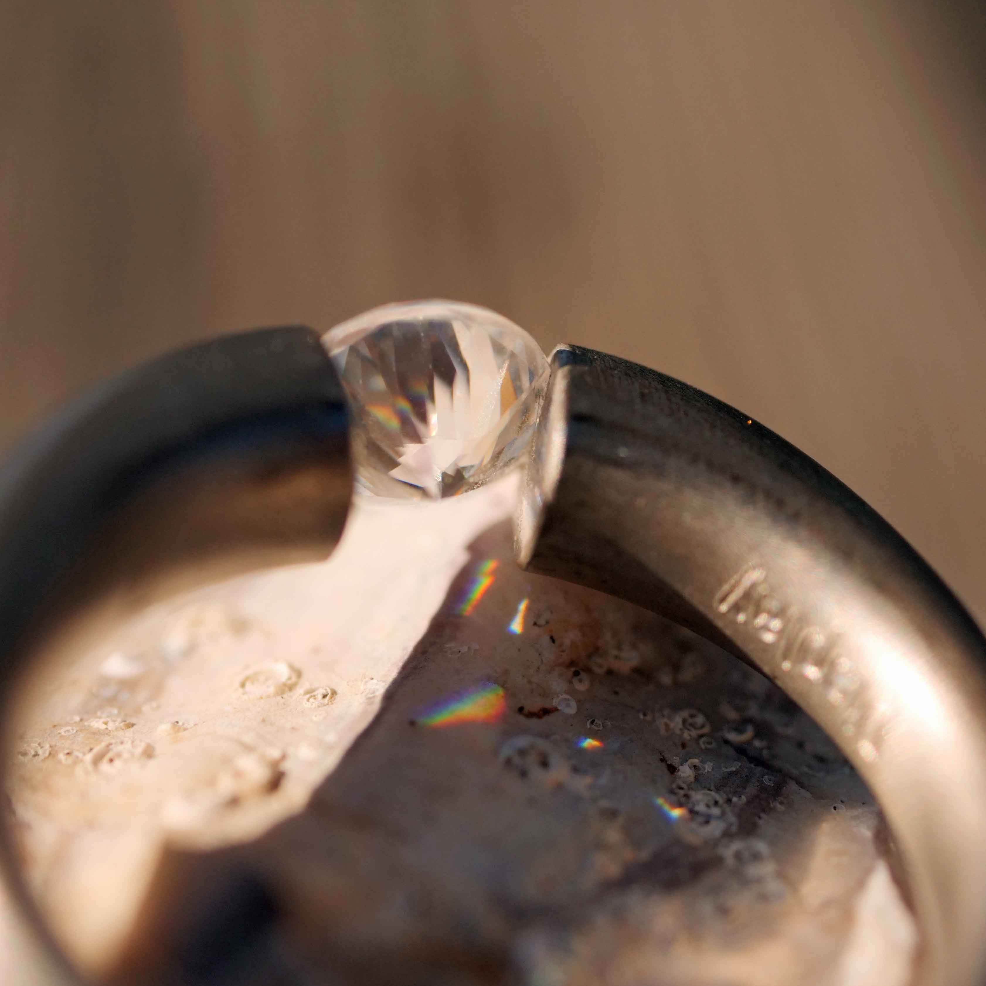 Niessing 0.50 carat zirconia tension ring 925 silver gray matt mint hallmarked as good as new