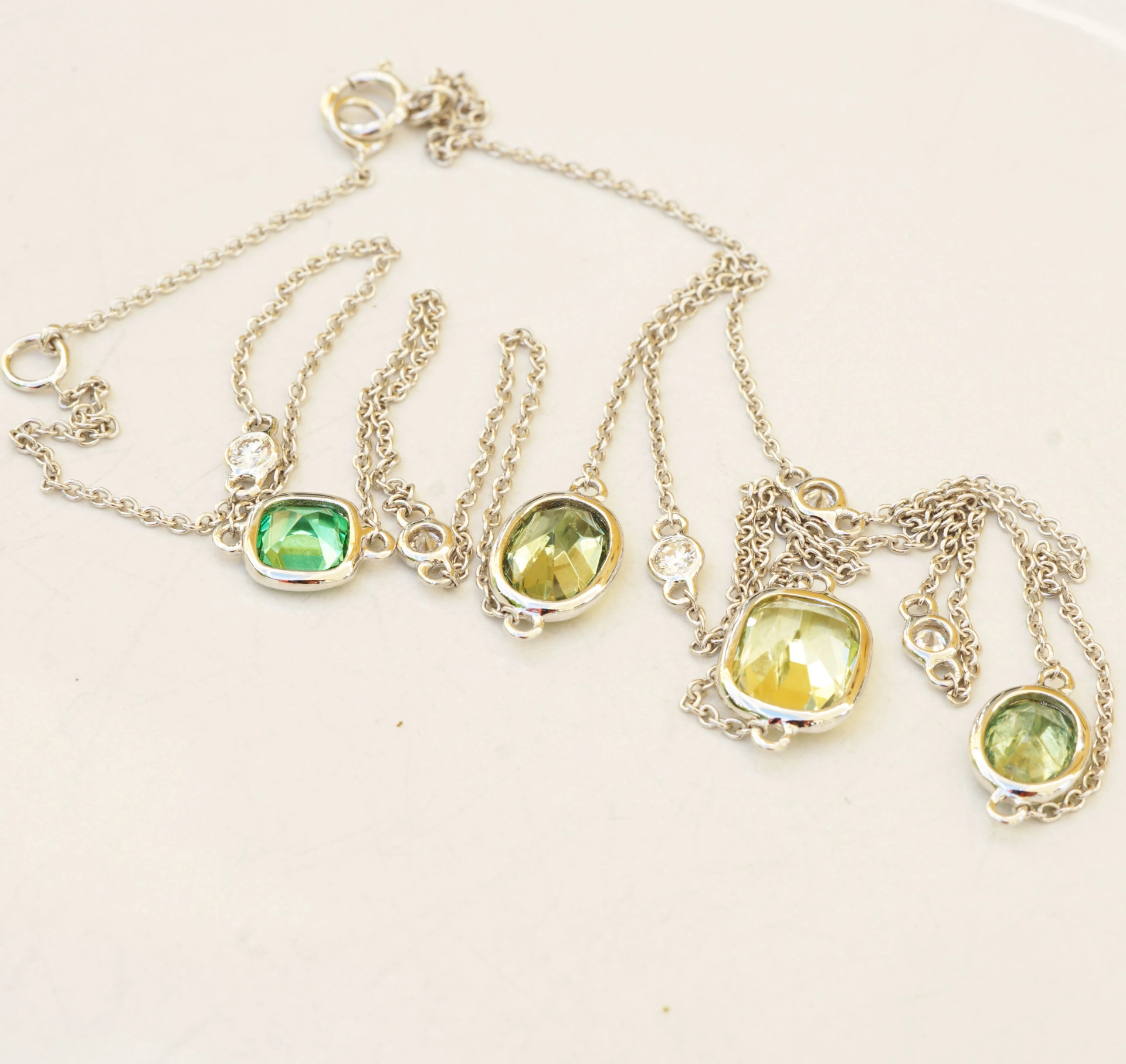 Tsavorith Demantoid Tourmaline Brilliant Necklace 18 kt White Gold 50 cm