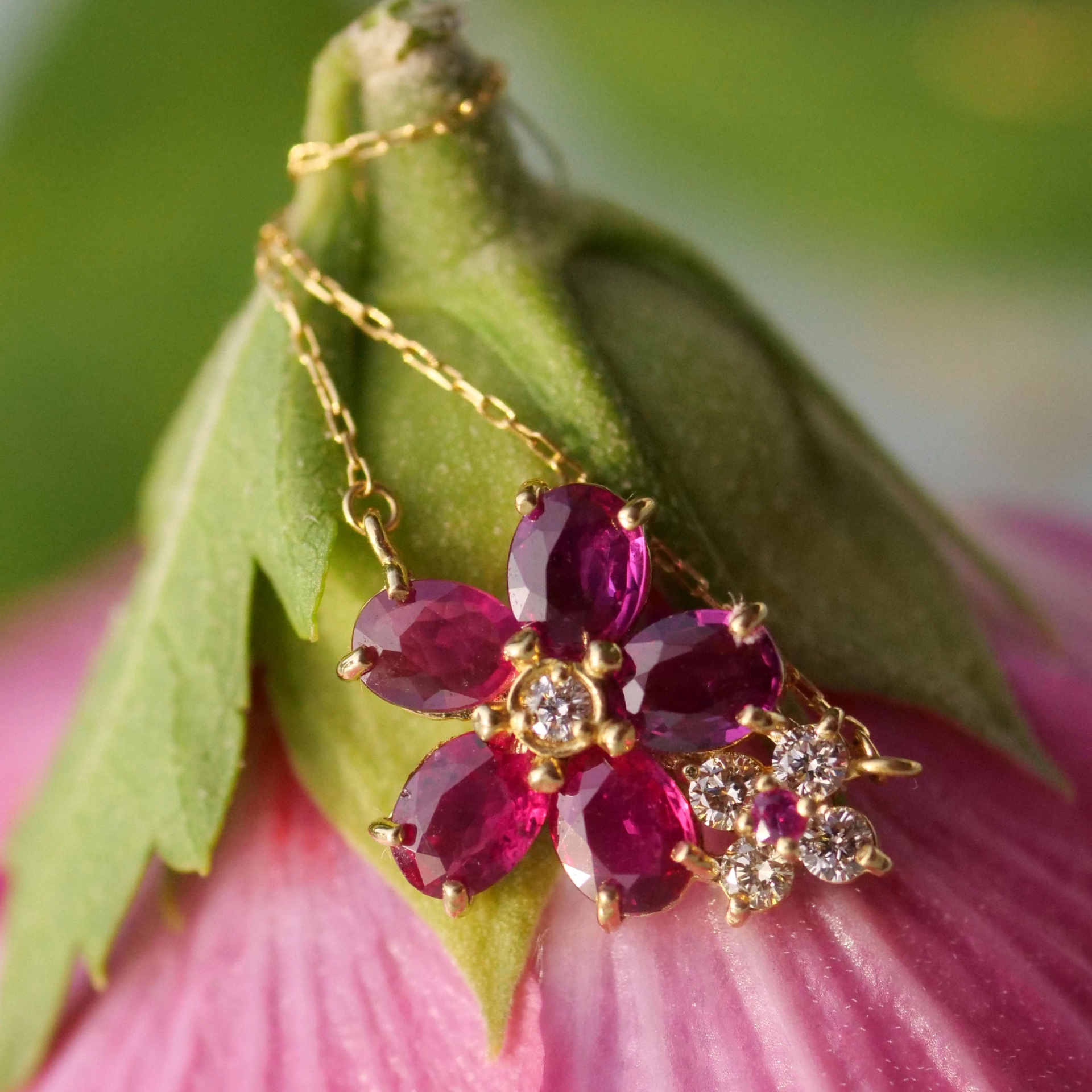 Very delicate and fine Ruby Diamond Necklace...petit