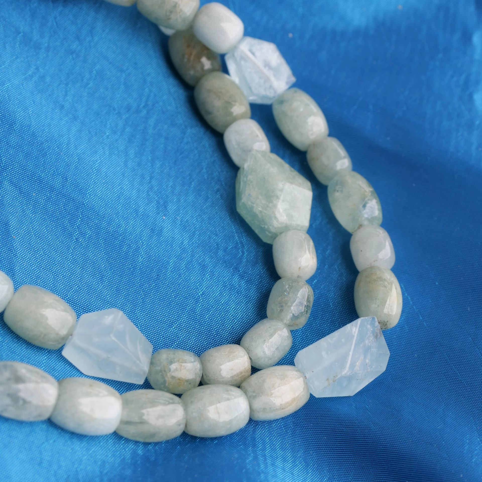 Aquamarin Necklace blue more blue very blue 62 cm length