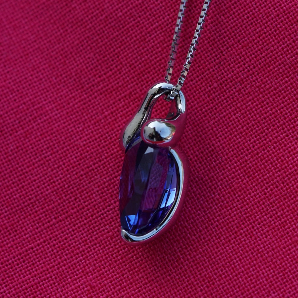 Tansanit Anhänger mit Kette in Platin
