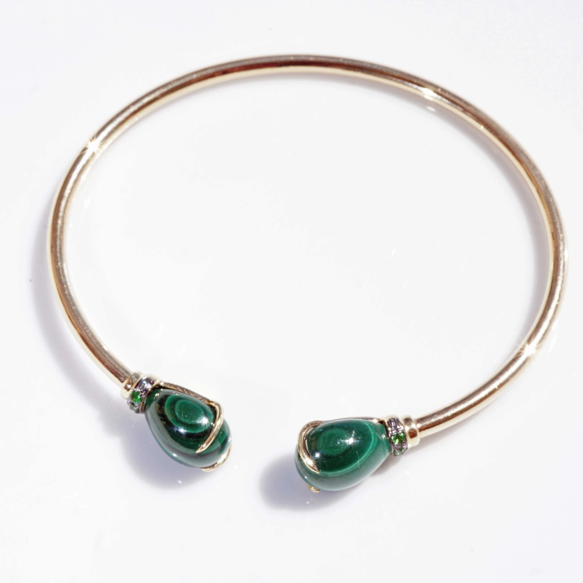 Malachite Tsavorithe Bracelet 18 kt Yellowgold 7 ct ...very nice and elegant!