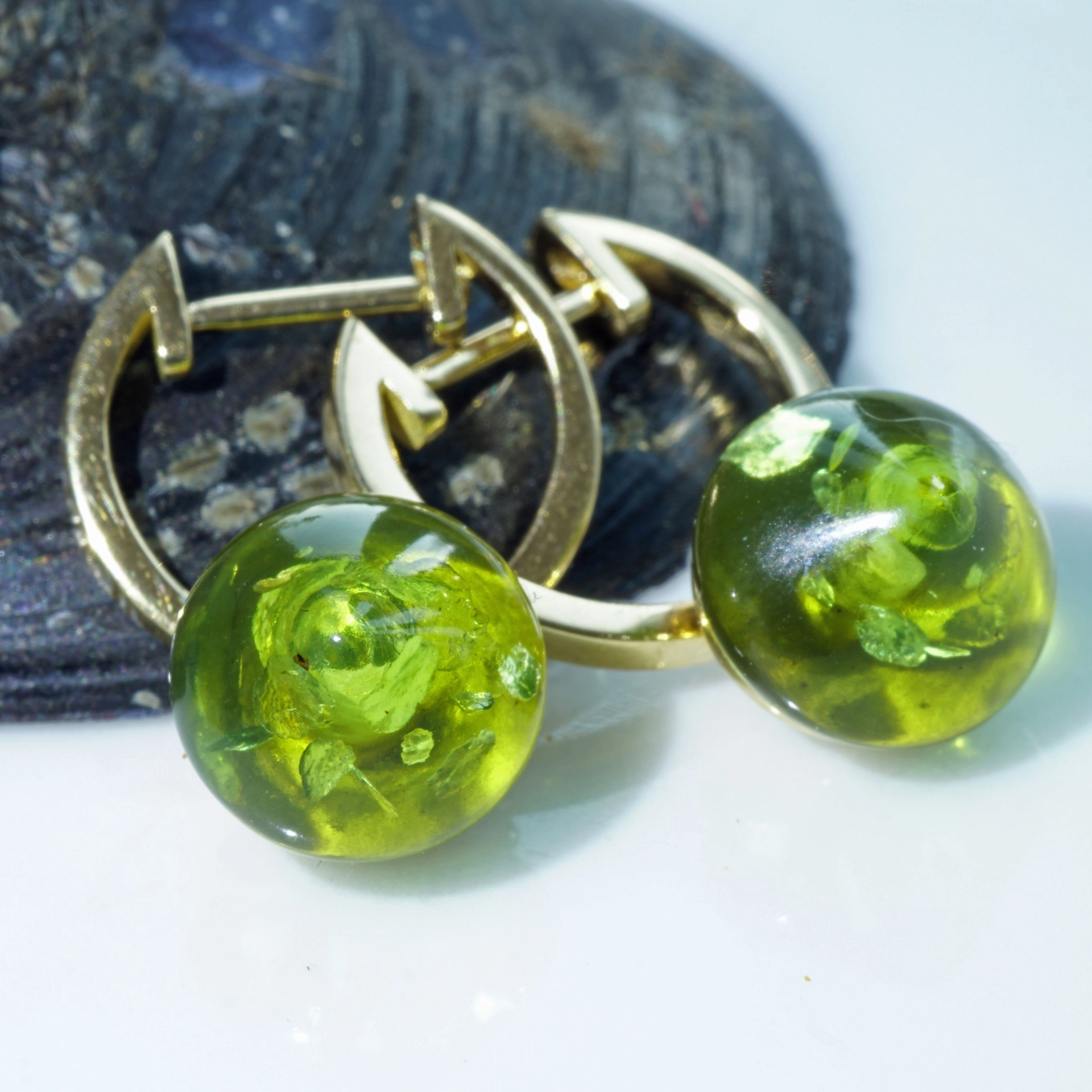 Earrings with different Colors ....a Beginnung of Earring Mania