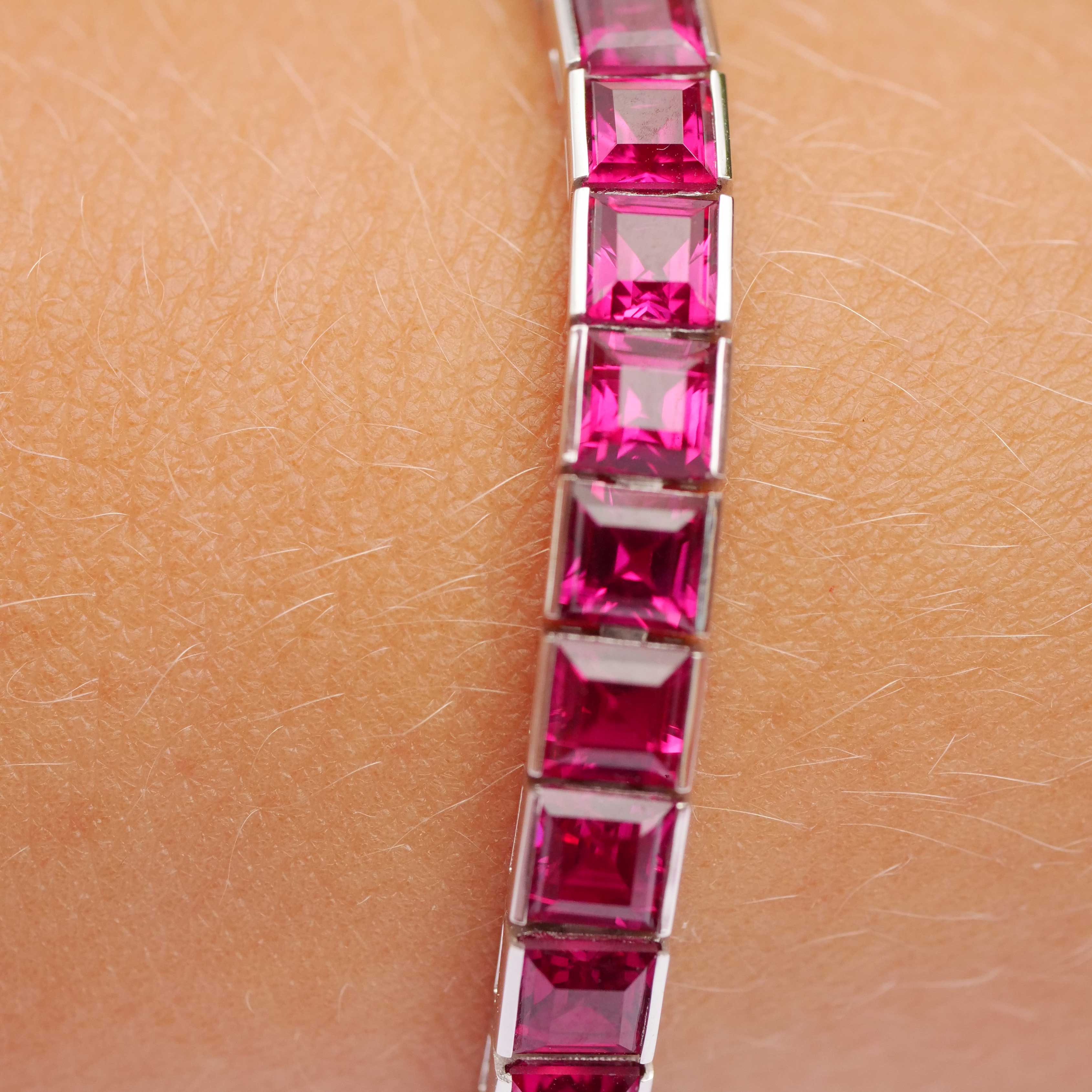 950 platinum bracelet with bright bright red sapphire squares total approx. 15.30 ct 16.5 grams WOW