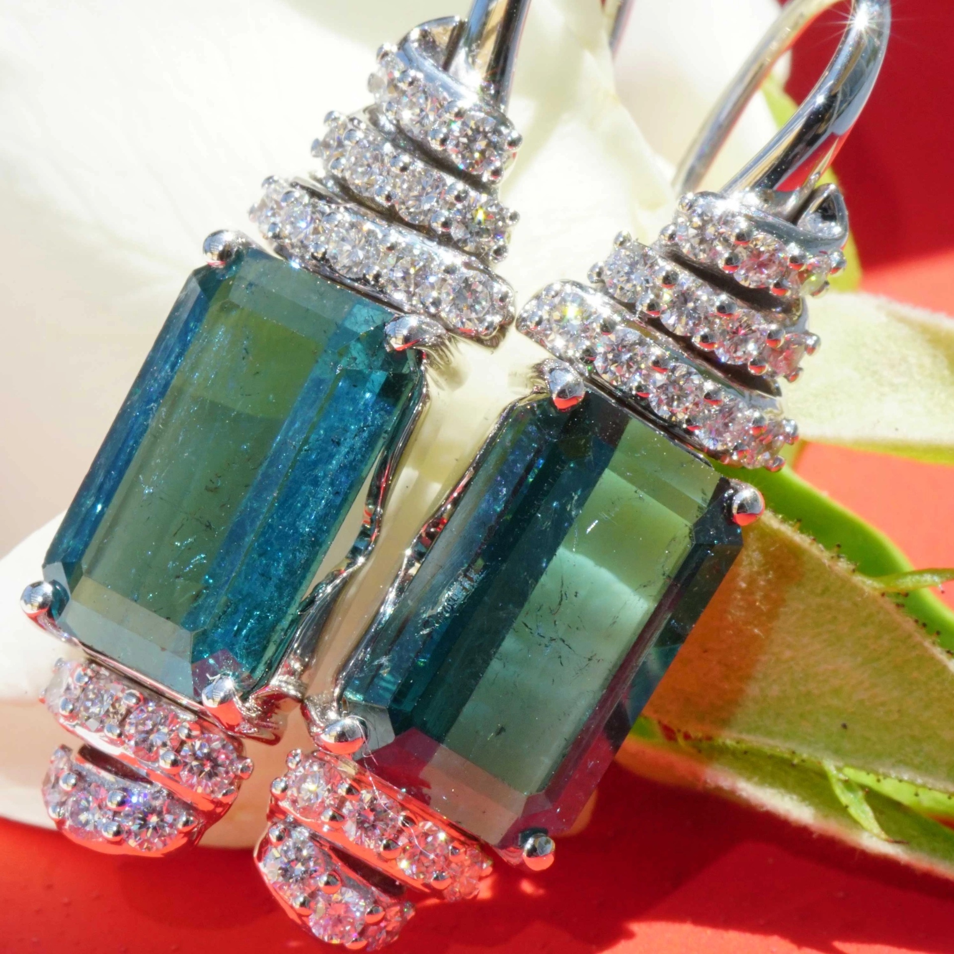 Indigolite Brilliant Earring made in Italy 7.48 ct misterious blue-green Color