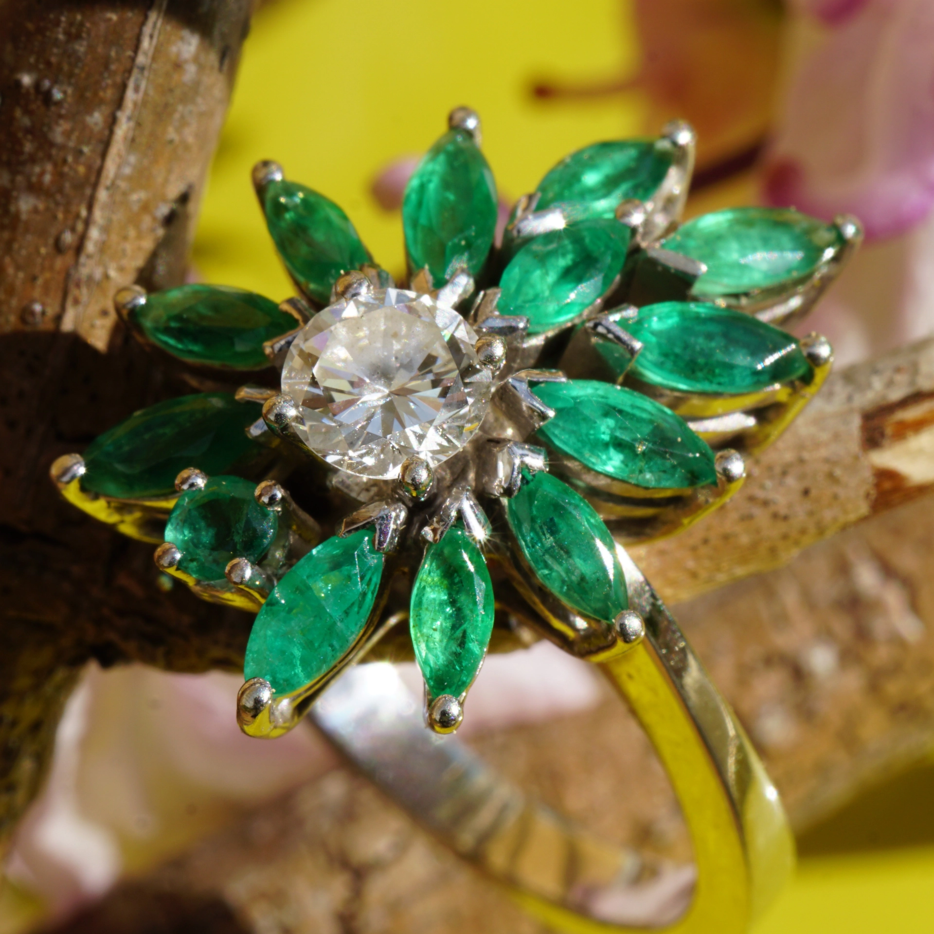 Brillant Smaragd Ring 585er Weissgold Weiss Lupenrein 0.53 ct Vintage 80er Jahre