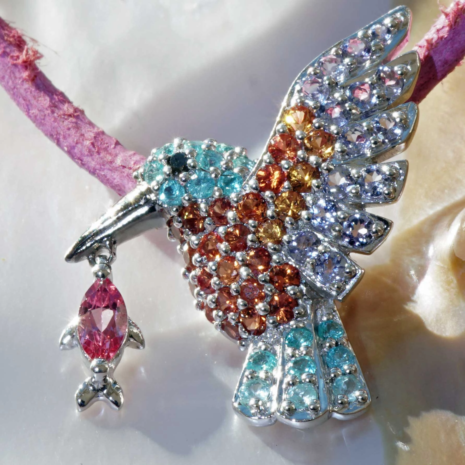 Kingfisher Pendant 18 kt White Gold with Paraiba Tourmaline and Spinel