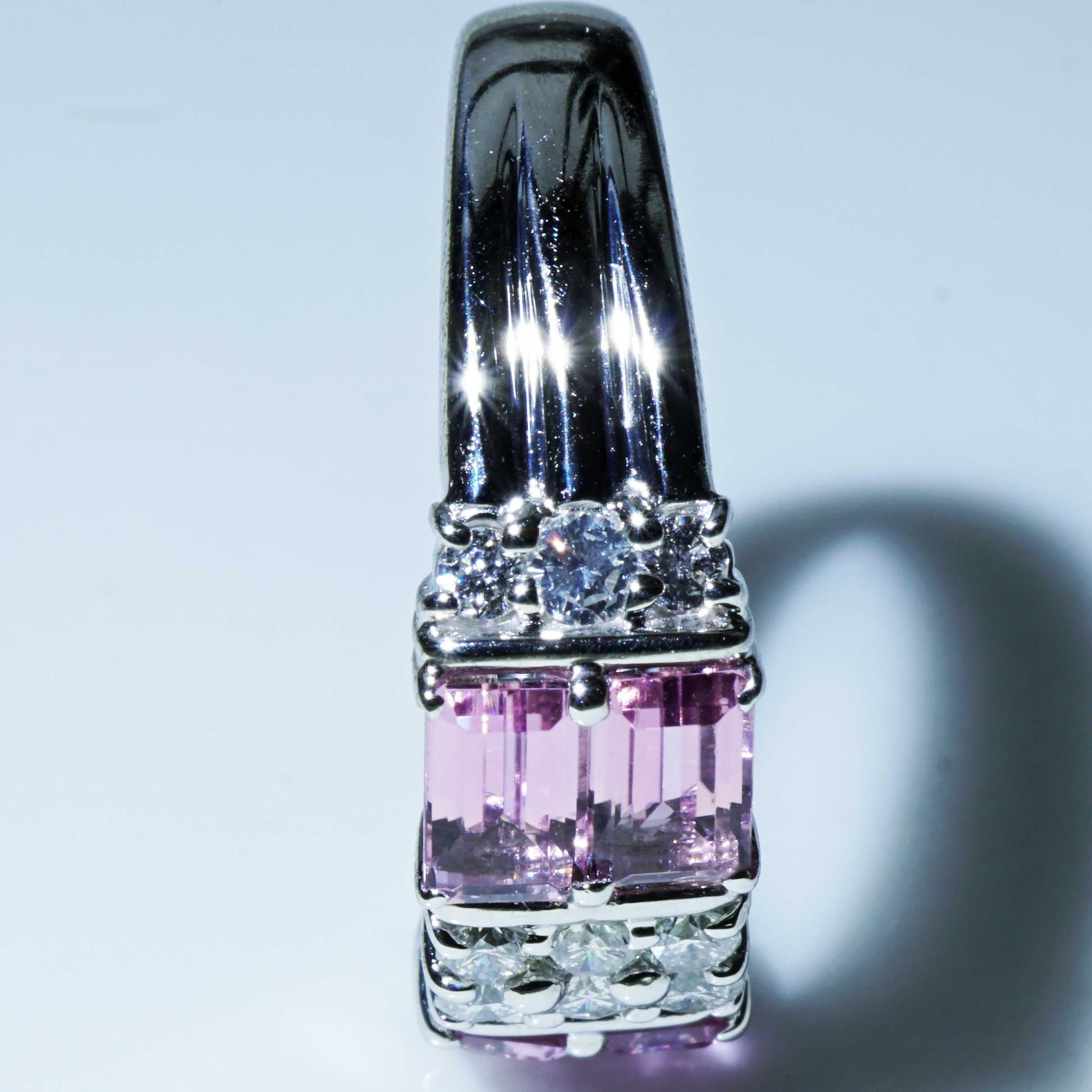 Pink Tourmaline Brilliant Ring 900 Platinum 1.18 ct 0.34 ct fancy Shape with geometric Structure
