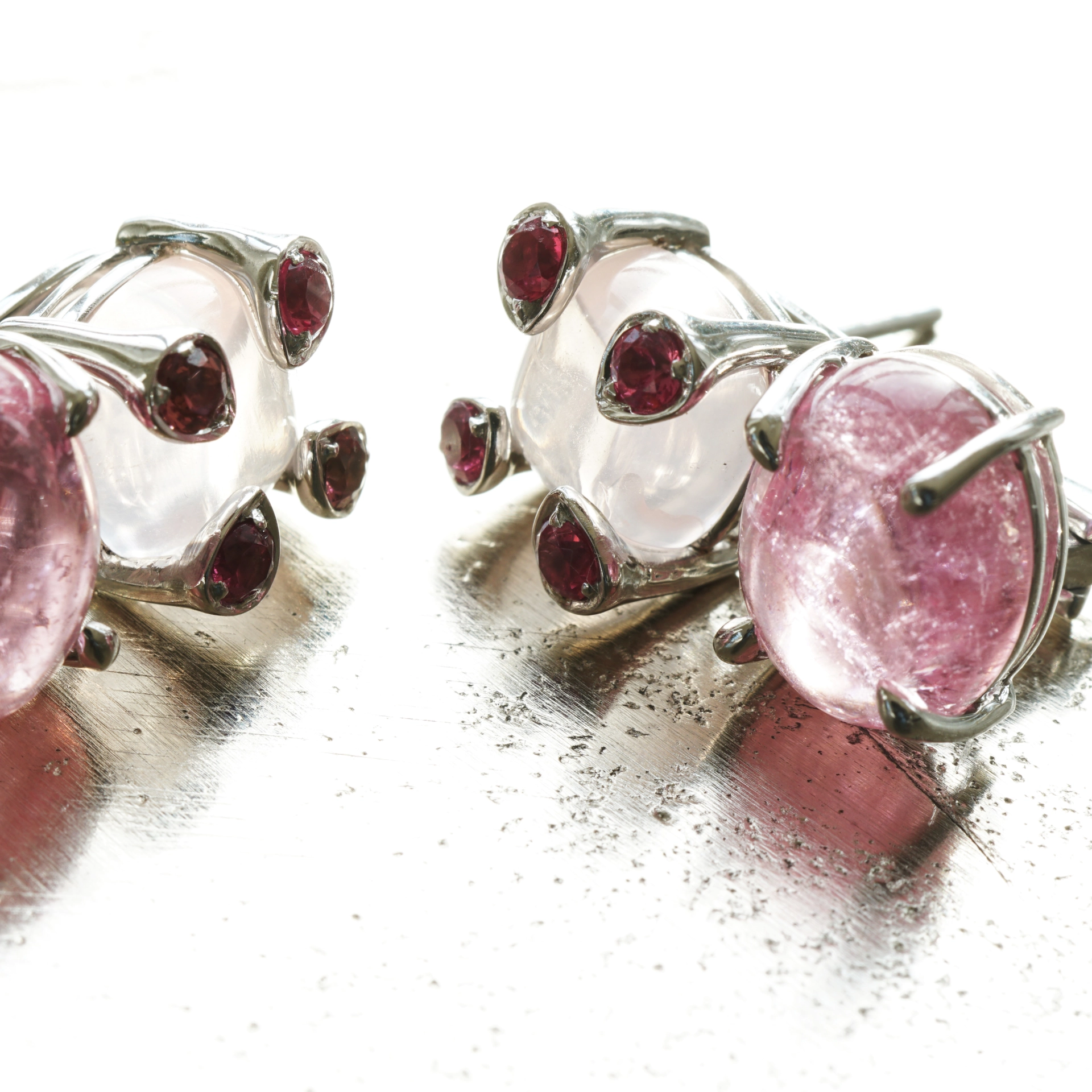 Spinel Tourmalin Rosequartz Earrings 18 kt Whitegold...rare electric pink Color