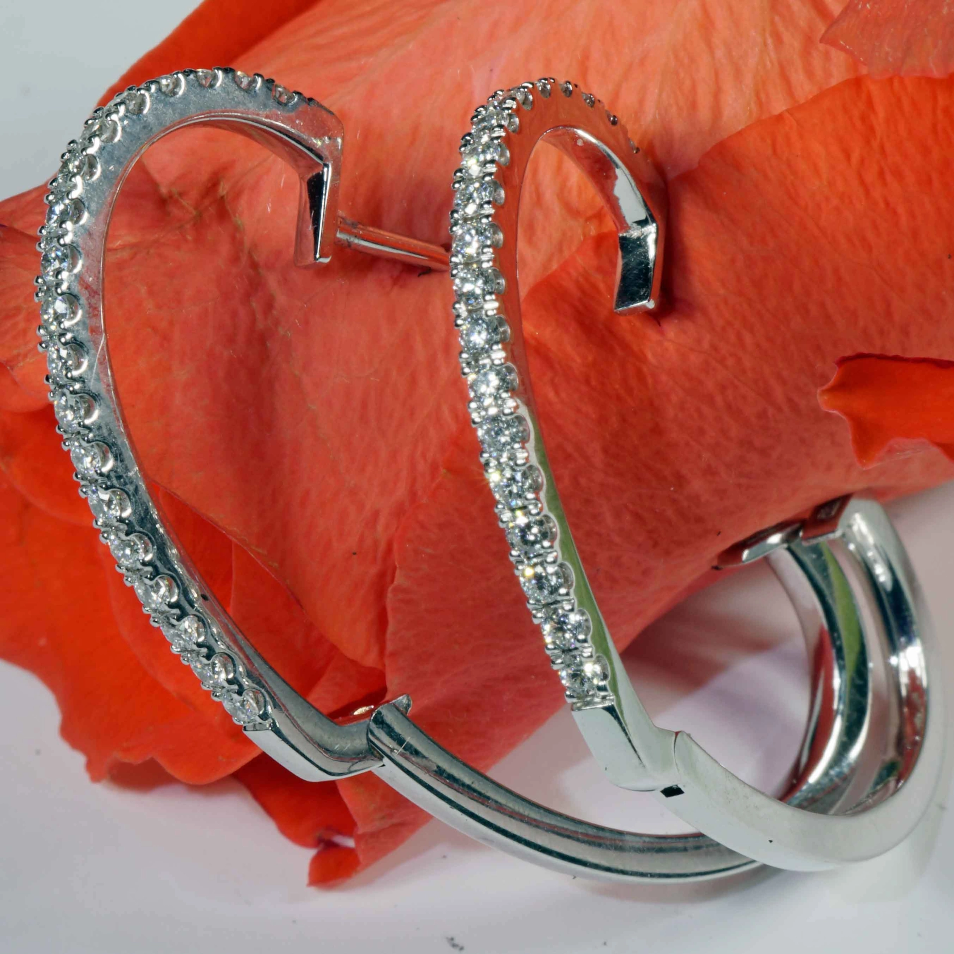 Heartshaped Brilliant Creoles....italian Life Energy for every Day...18 kt Heart Gold