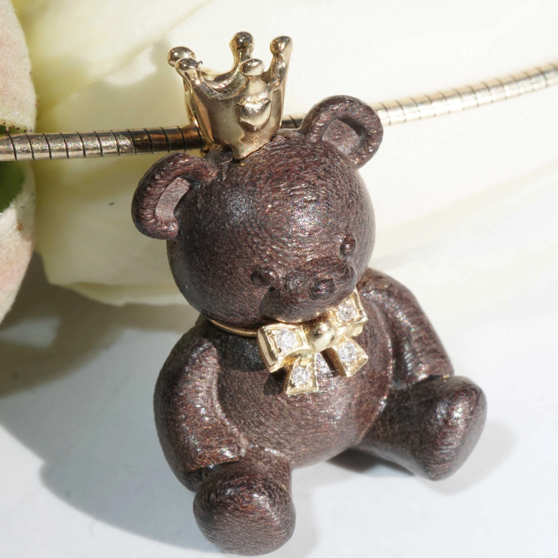 Brilliant Teddy Bear Pendant...so cute...18 kt Yellow Gold...precious Wood