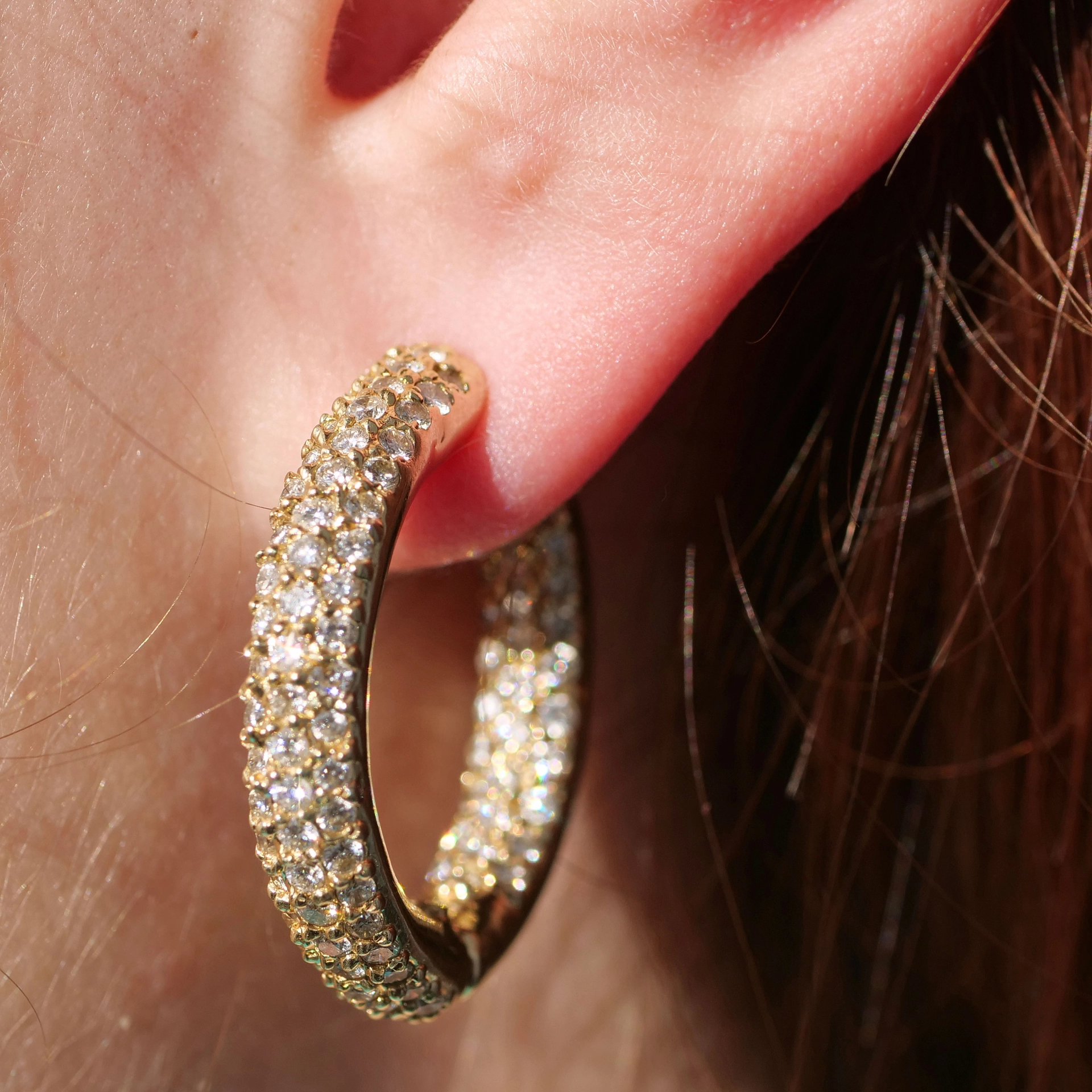 XXL Creoles with 190 Fullcut diamonds 3.80 ct..high, higher, highest