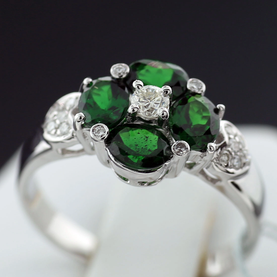 KLEEBLATT!! DEMANTOID Brillant Ring 1.60/0.19 ct 750er Weißgold