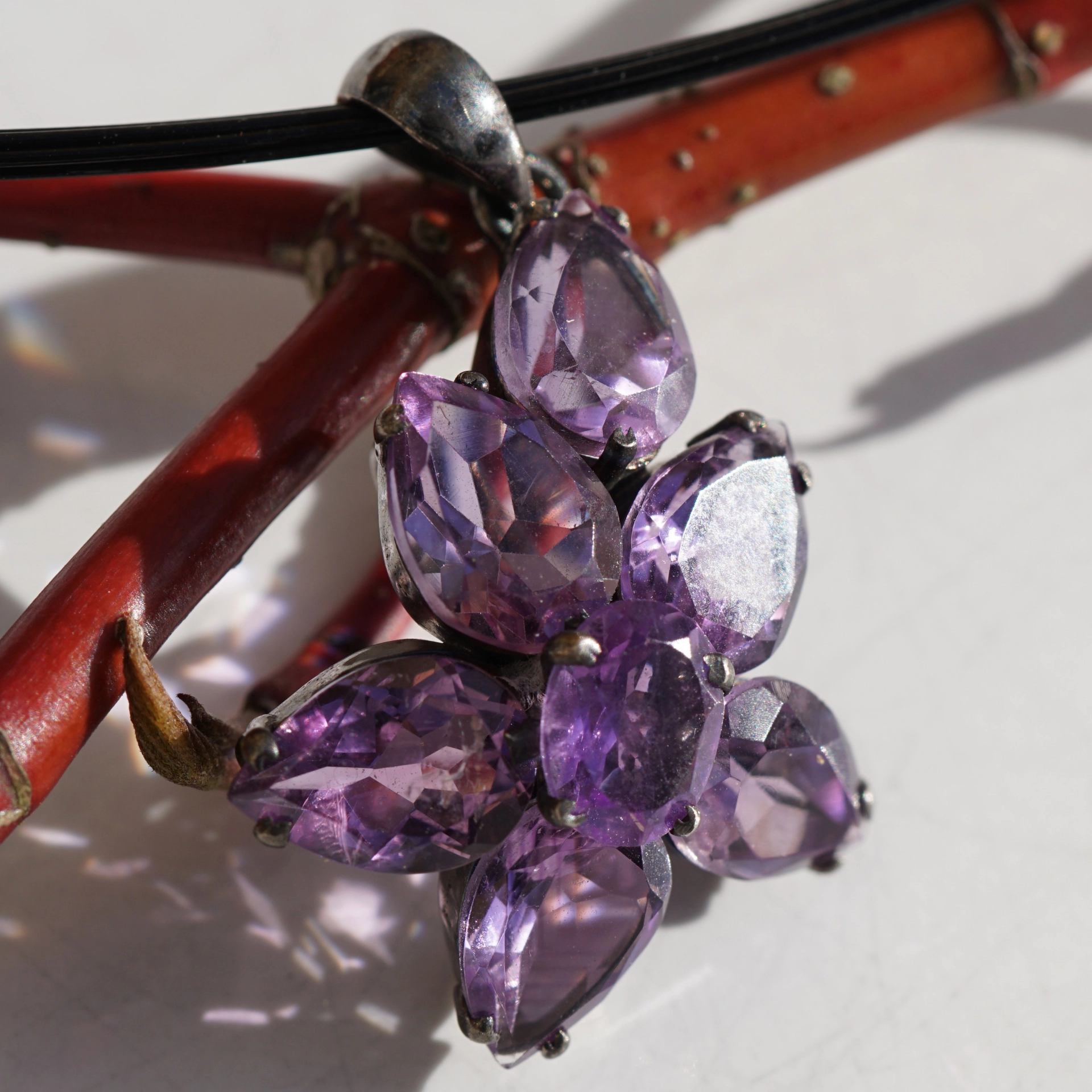 Amethyst Anhänger 925er Silber schwarz rhodiniert 35 x 20 mm Blütenform