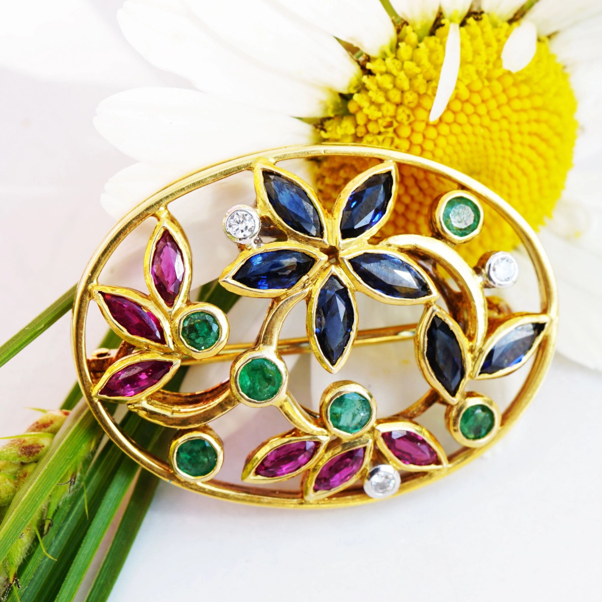 Edelstein Brillant Brosche Anhänger 585er Gold erlesen und fein..