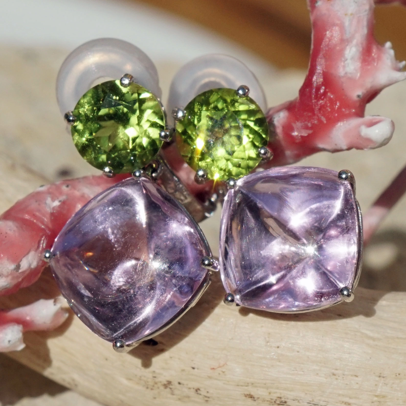 Kunzite Peridot Earring 18 kt Whitegold...this colors make you loughing