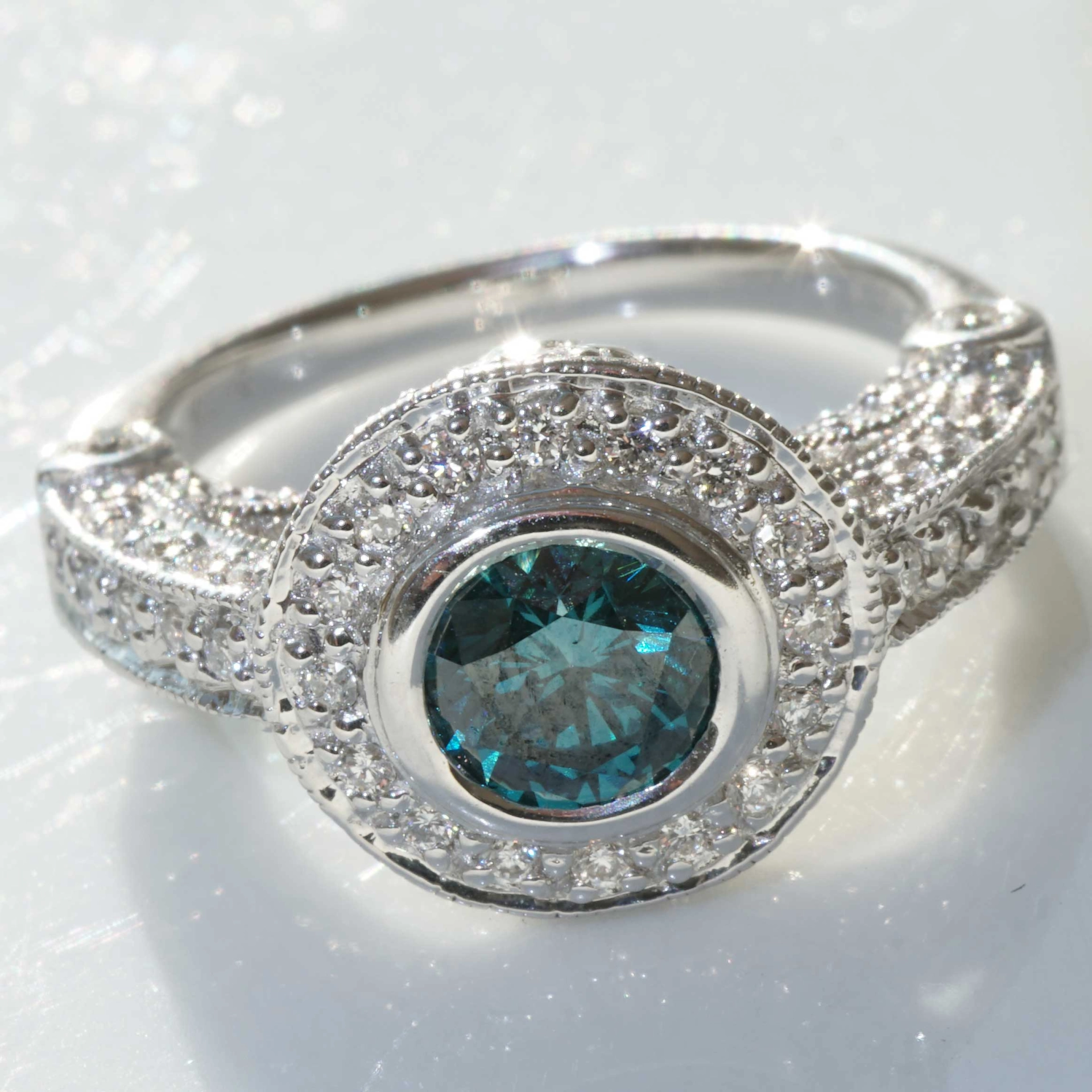 Diamond Ring with blue and white Diamonds 1.81 ct...exciting handmade