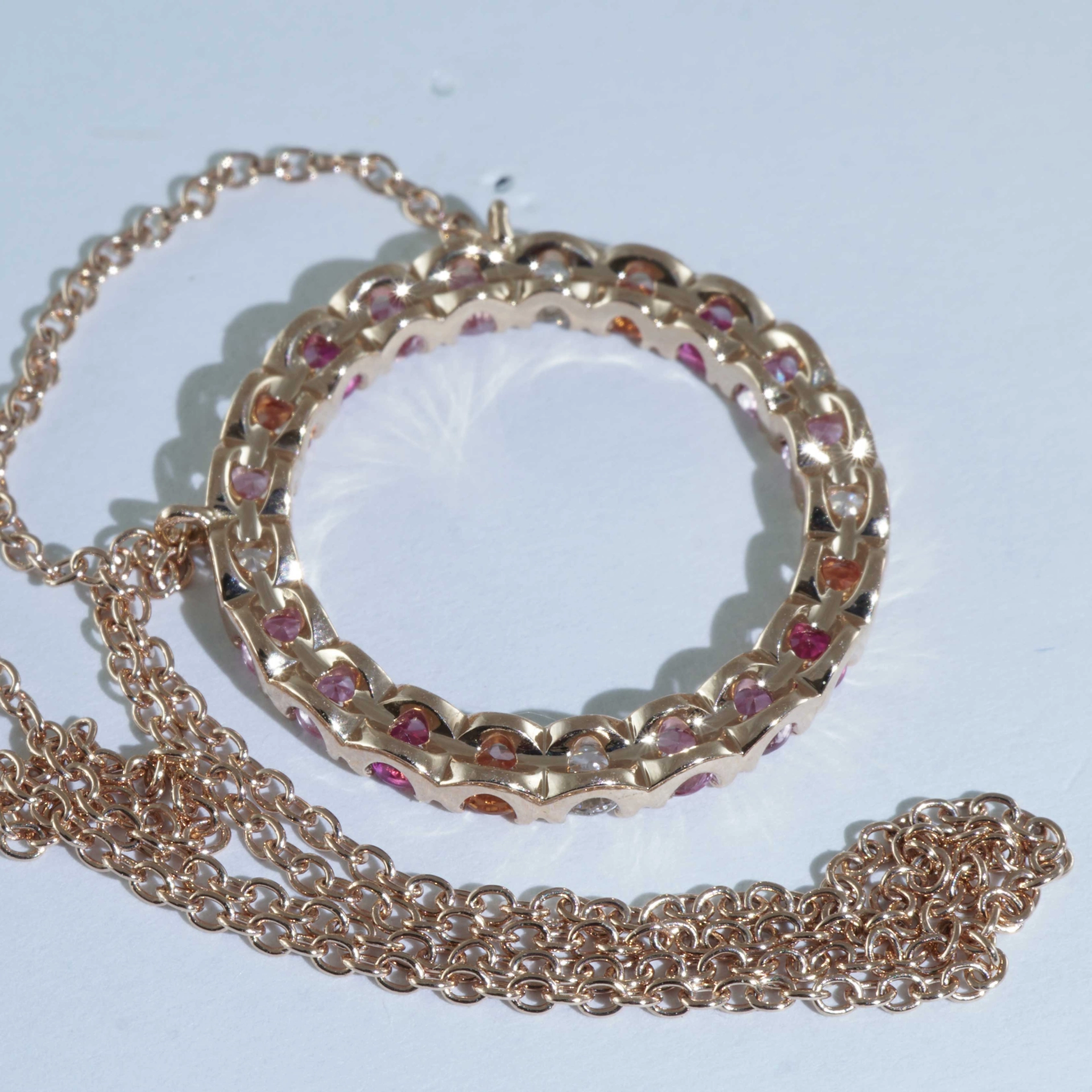 Saphire Brilliant Necklace 18 kt Rose Gold...stunning play of Colors