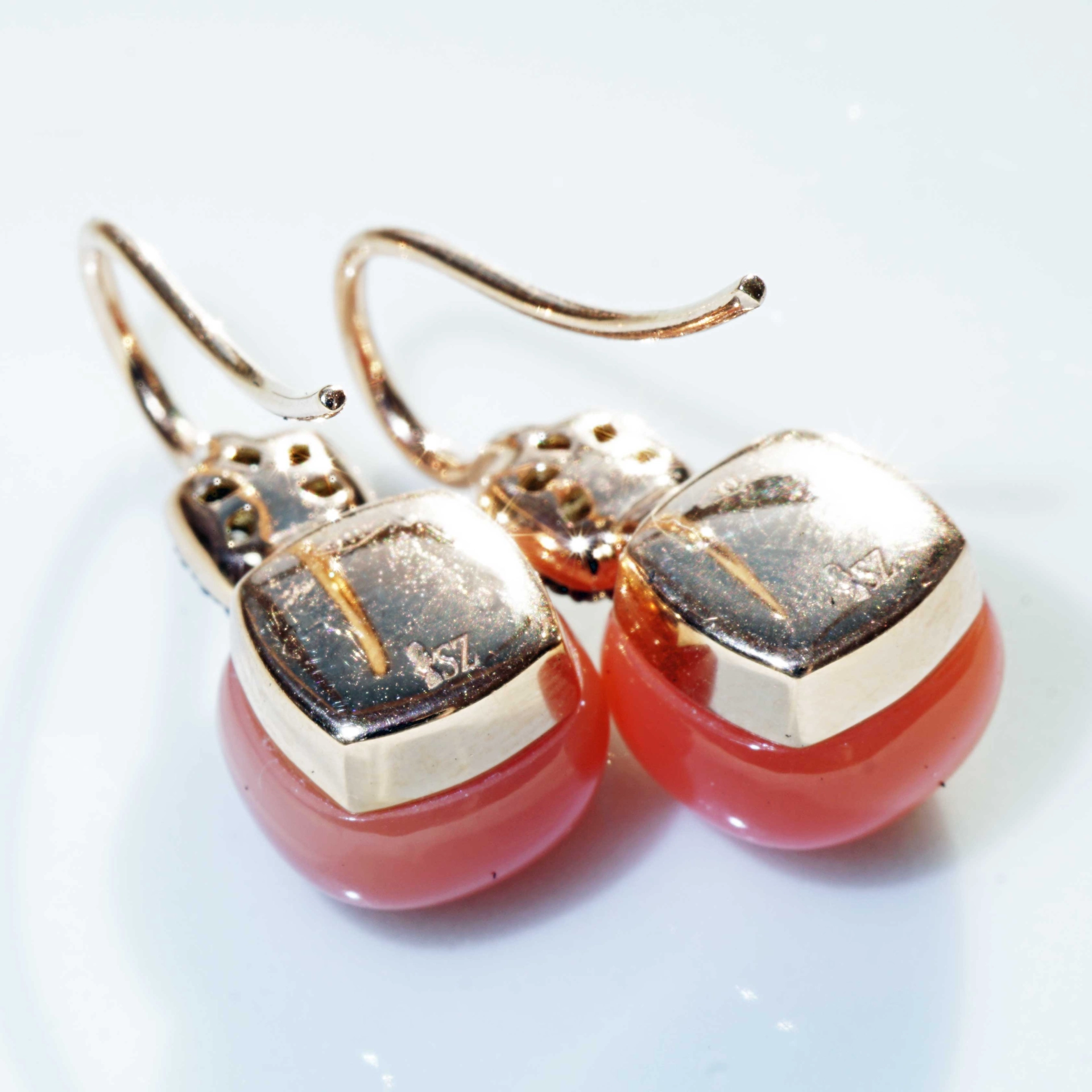 Moonstone Brilliant Earrings 18 kt Rose Gold...modern Design stunning 