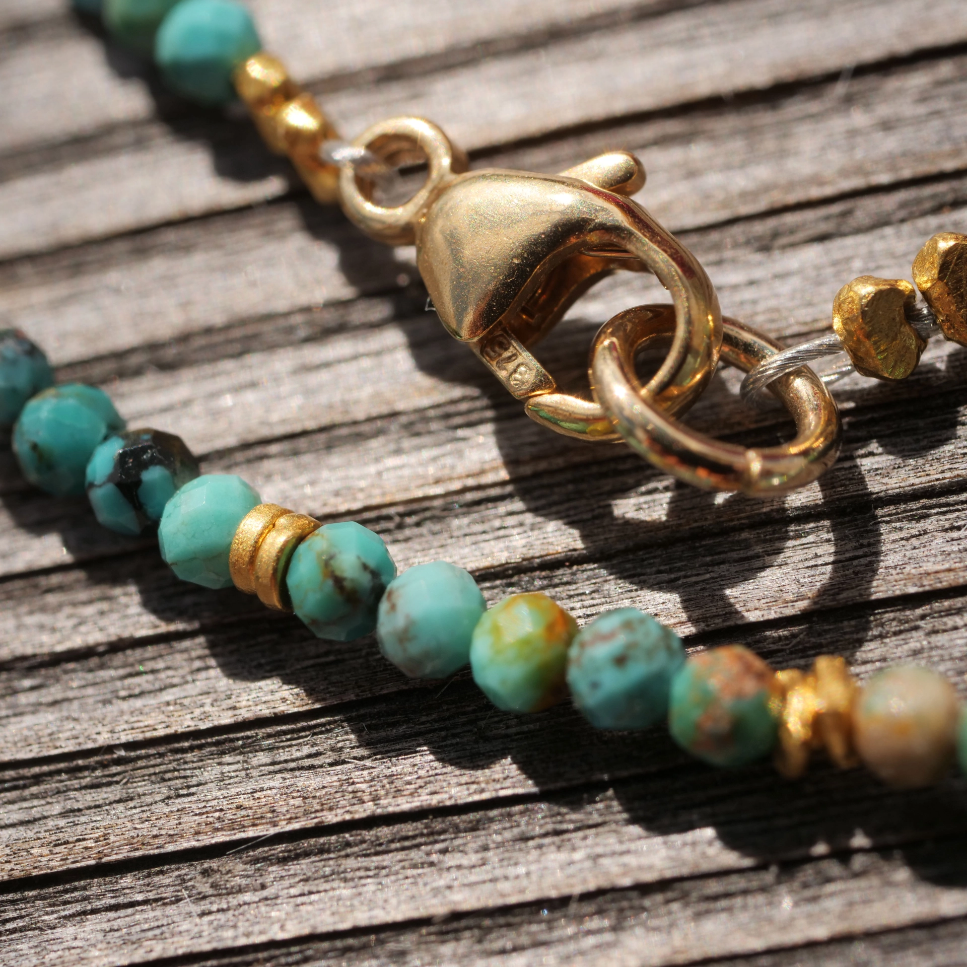 Turqouise Necklace with handmade Balls in 900er Finegold ...so pretty