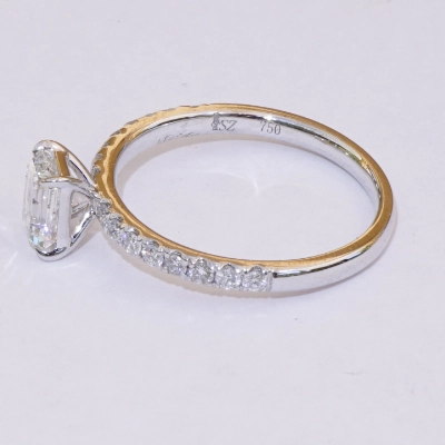 Emerald Cut Diamond Solitaire Ring 18 kt White Gold 0.80 ct TW SI1 with GIA Certificate