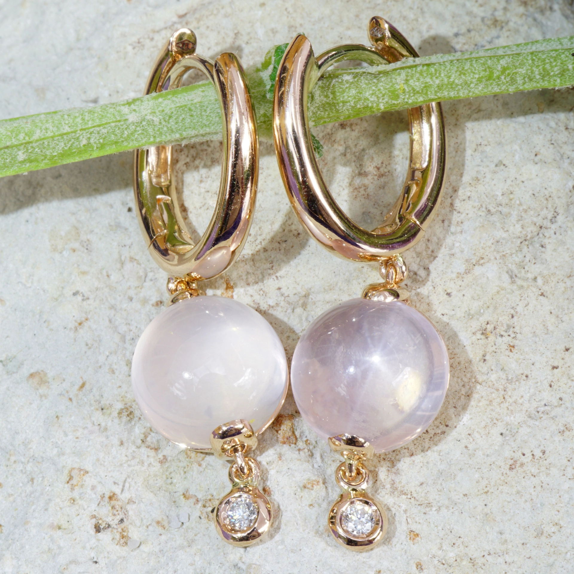 Rosequartz and Diamonds....ideal Kombination with Rosegold