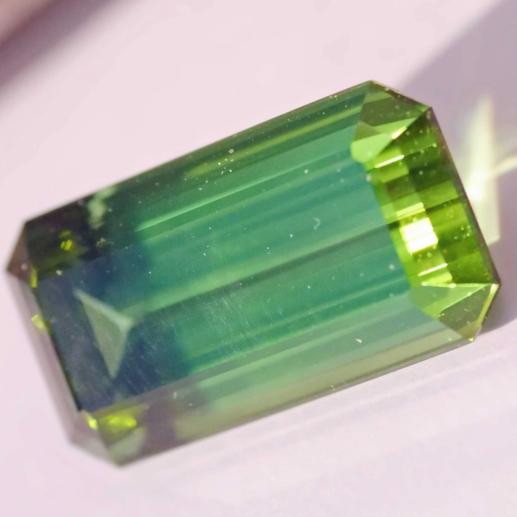 Tourmaline from Afghanistan green 19.79 ct fine Color Eyeclean Investment Gemstone