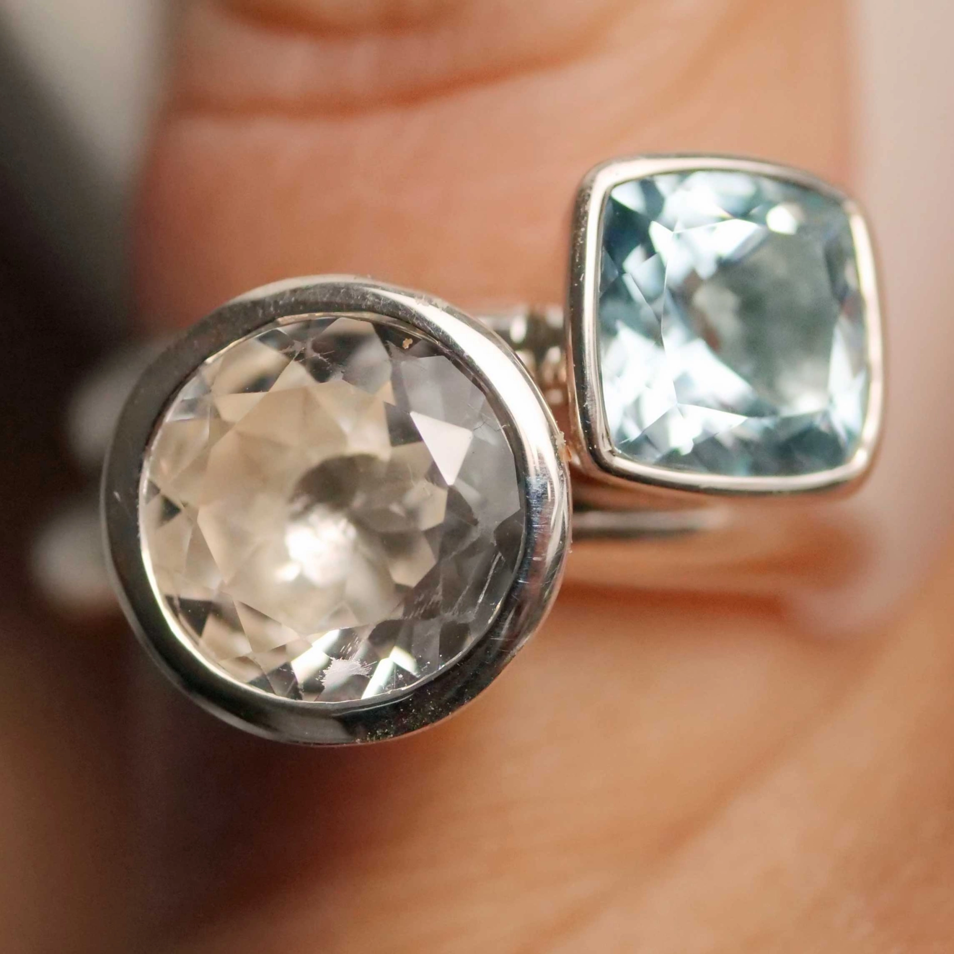 Chilango Ring Sparkling Stars 2 in solid 925 Silver with great Blue Topaz