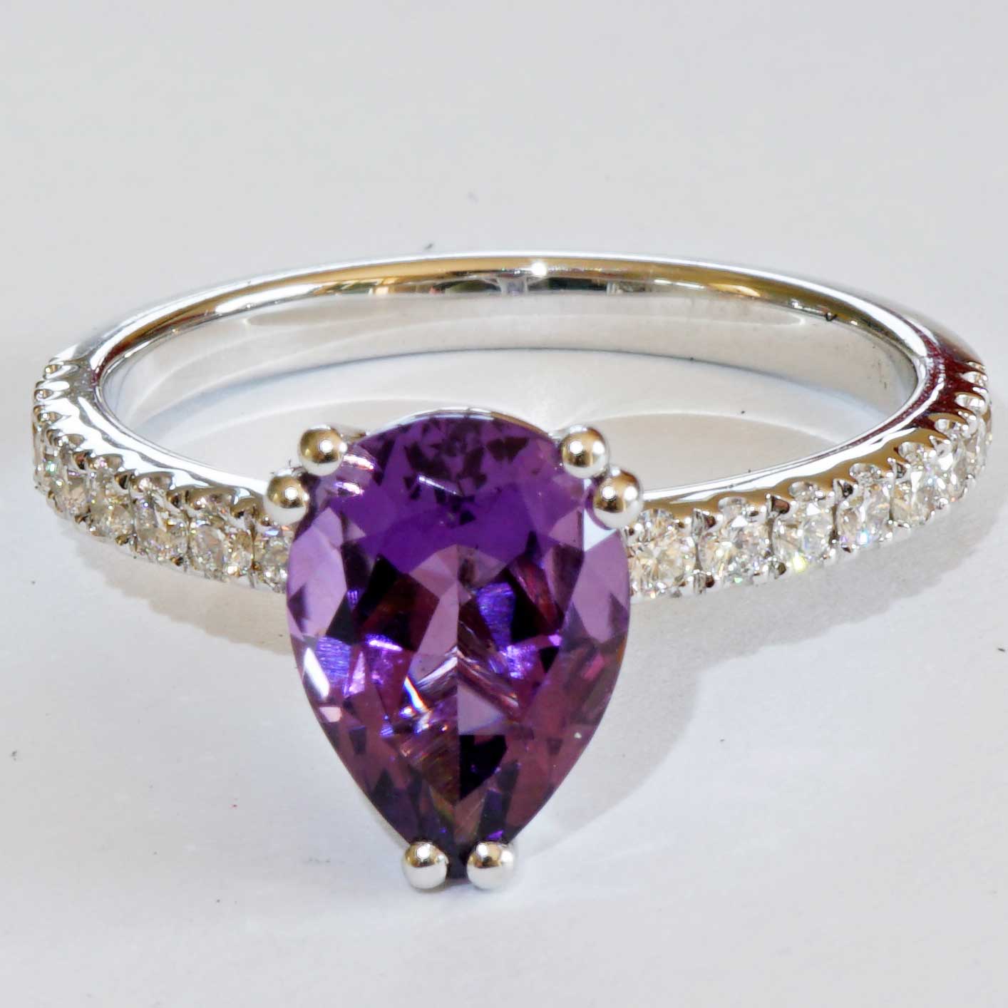 Yellow Saphire Brilliant Ring 18 kt White Gold 1.41 ct AAA+ very fine Jewellery