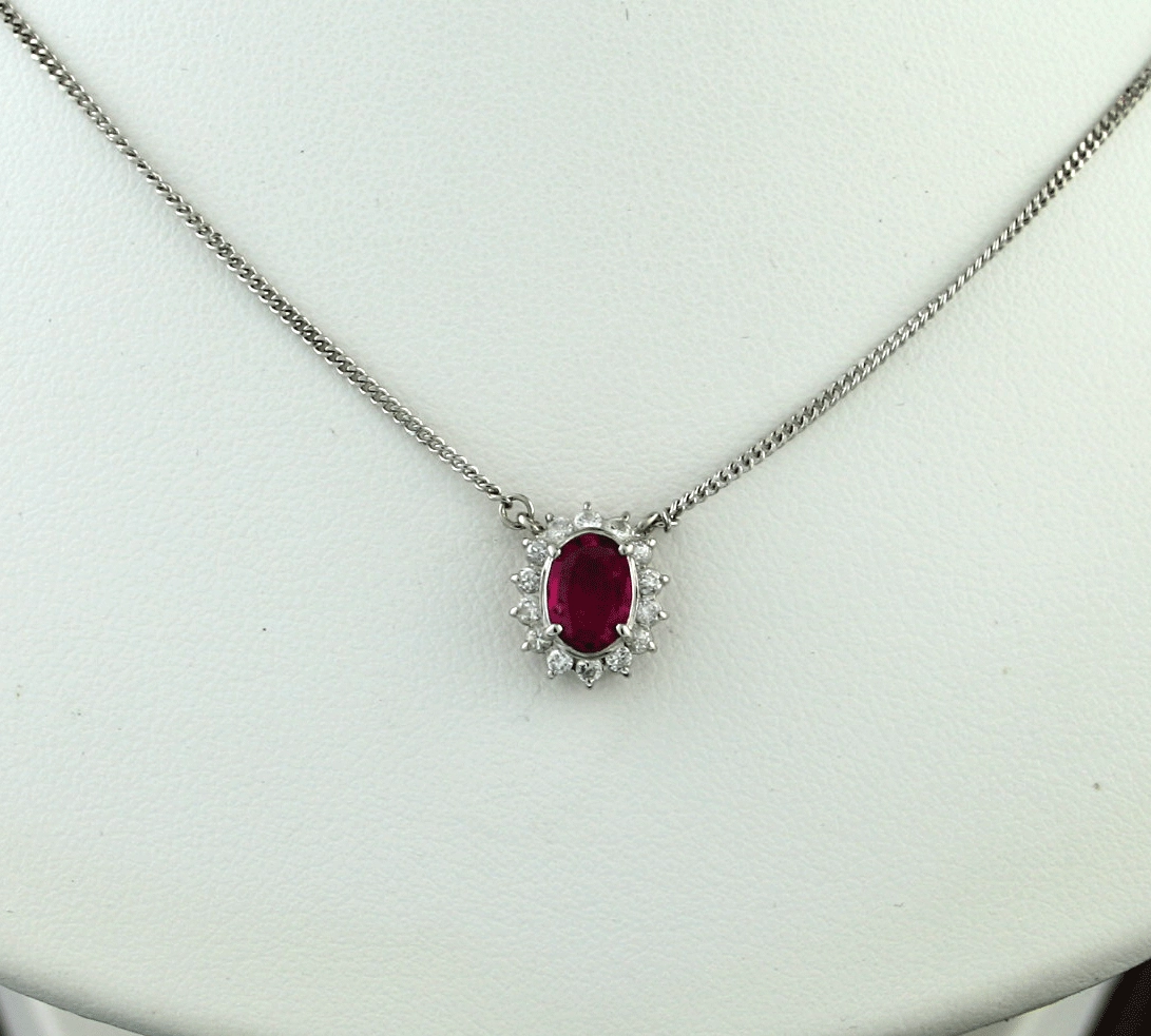 Rubin Brillant Collier in Platin 0.61 ct  0.23 ct