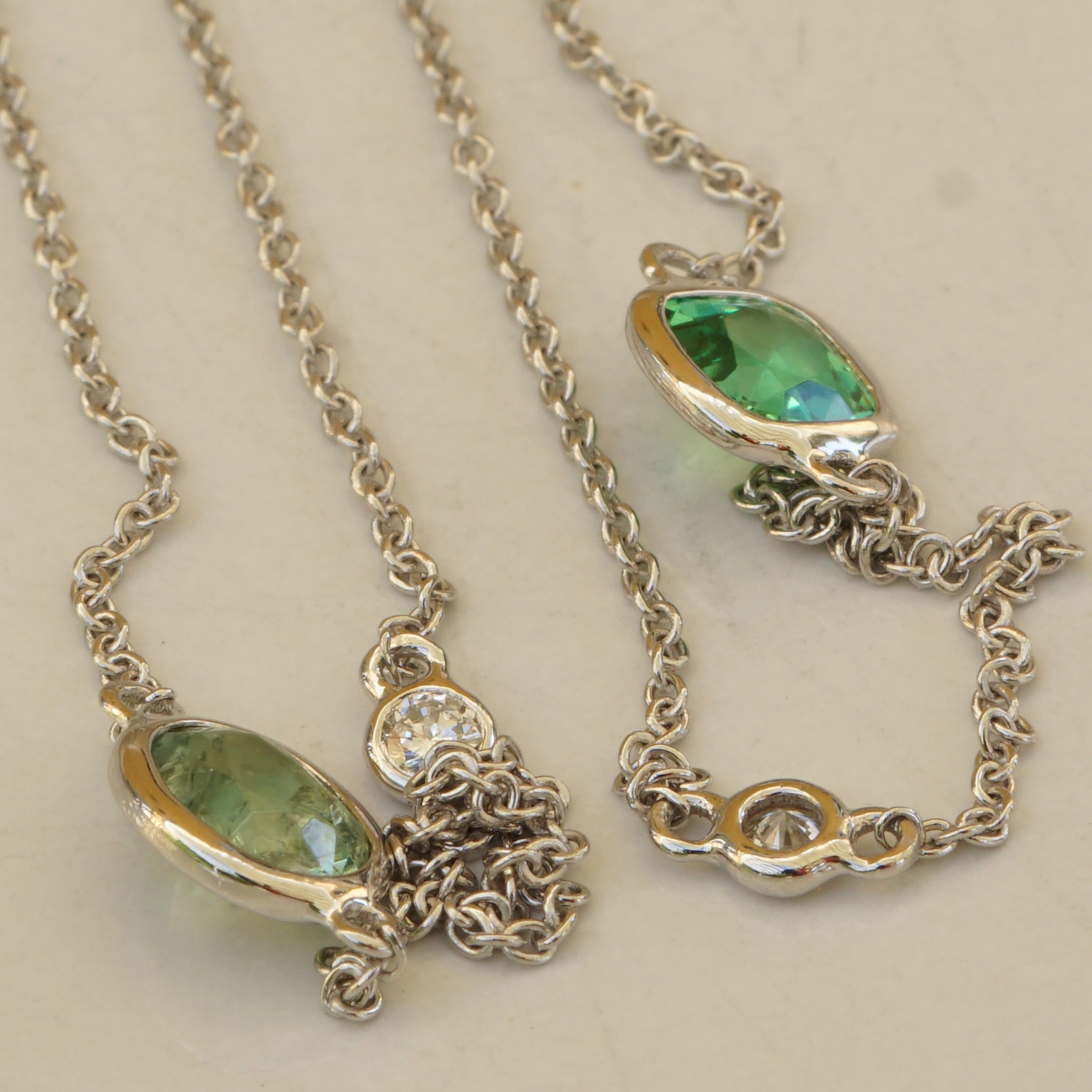 Tsavorith Demantoid Tourmaline Brilliant Necklace 18 kt White Gold 50 cm