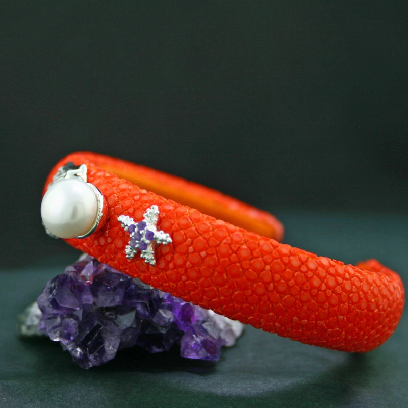 Zuchtperl-Amethyst-Rochenleder-Armreif, 925/-Silber