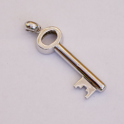 Key Pendant 18 kt solid Whitegold with Brilliants total 1 ct TW IF-VVS....so precious