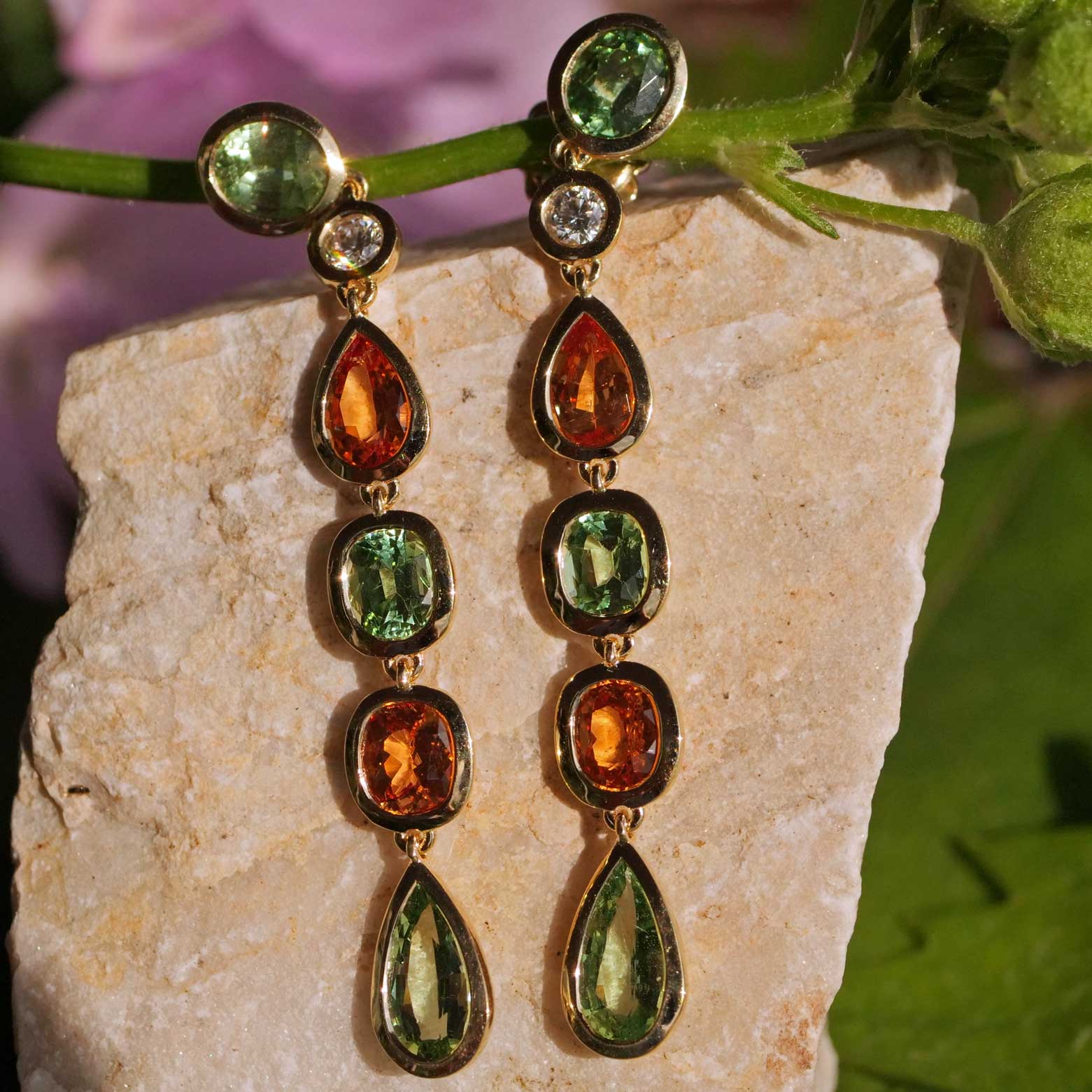 Rare Mandarin Garnet Brilliant Tsavorite Earrings 750 Yellow Gold 6.21 ct 0.24 ct Exceptional Color Orange and Green