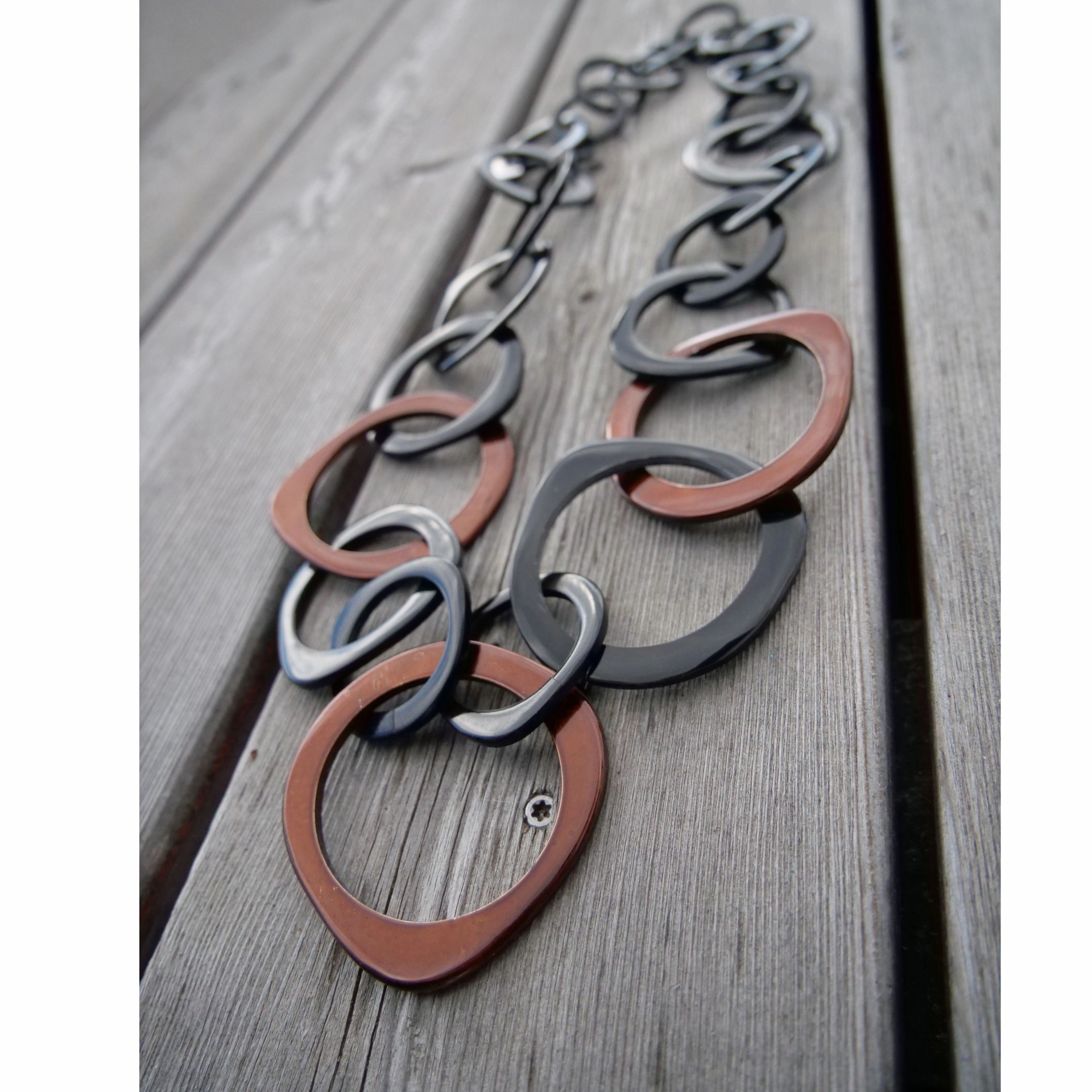 Horn Necklace...very chic....light and easy