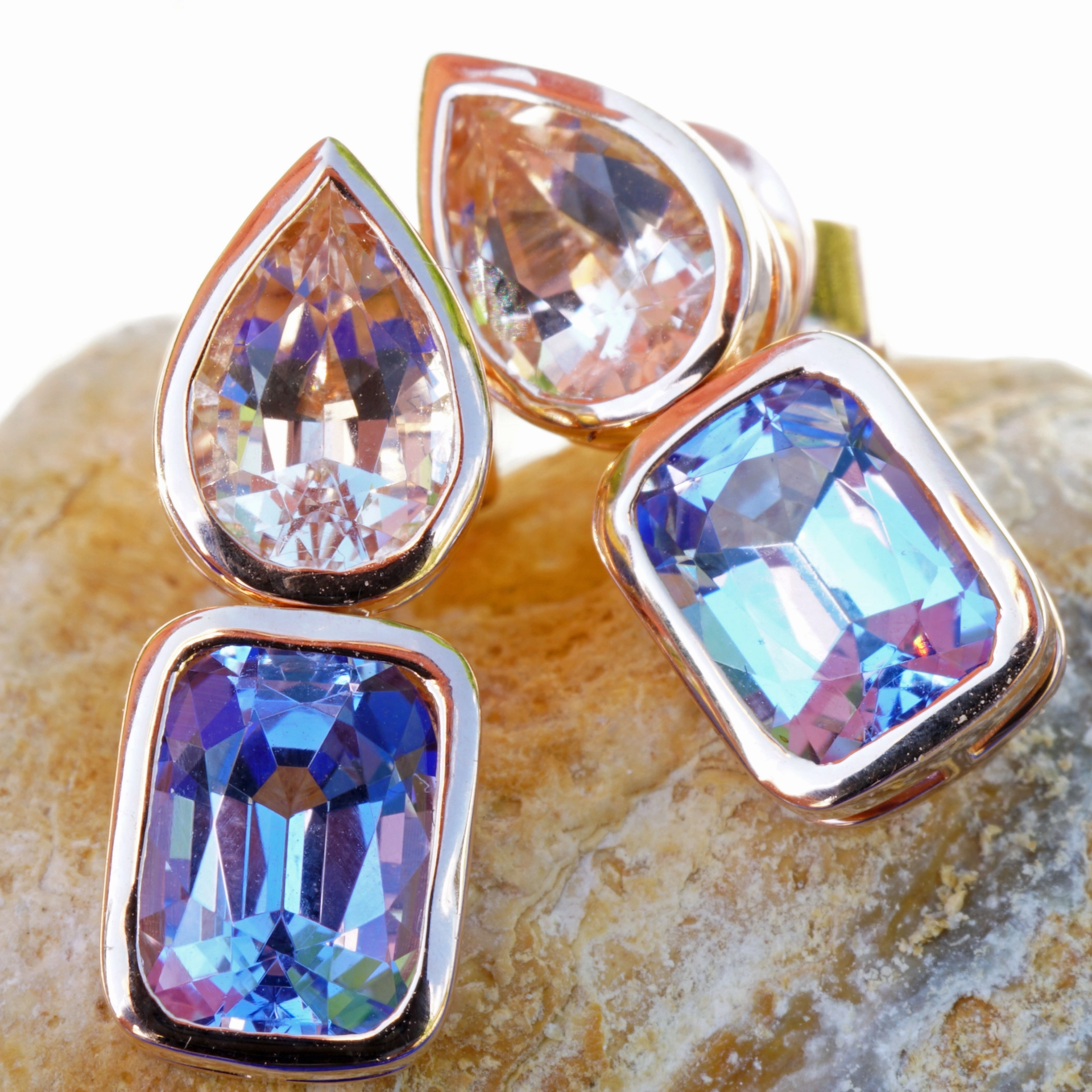 Madagascar meets Tanzania....here we combinated morganite and tansanite, not often seen