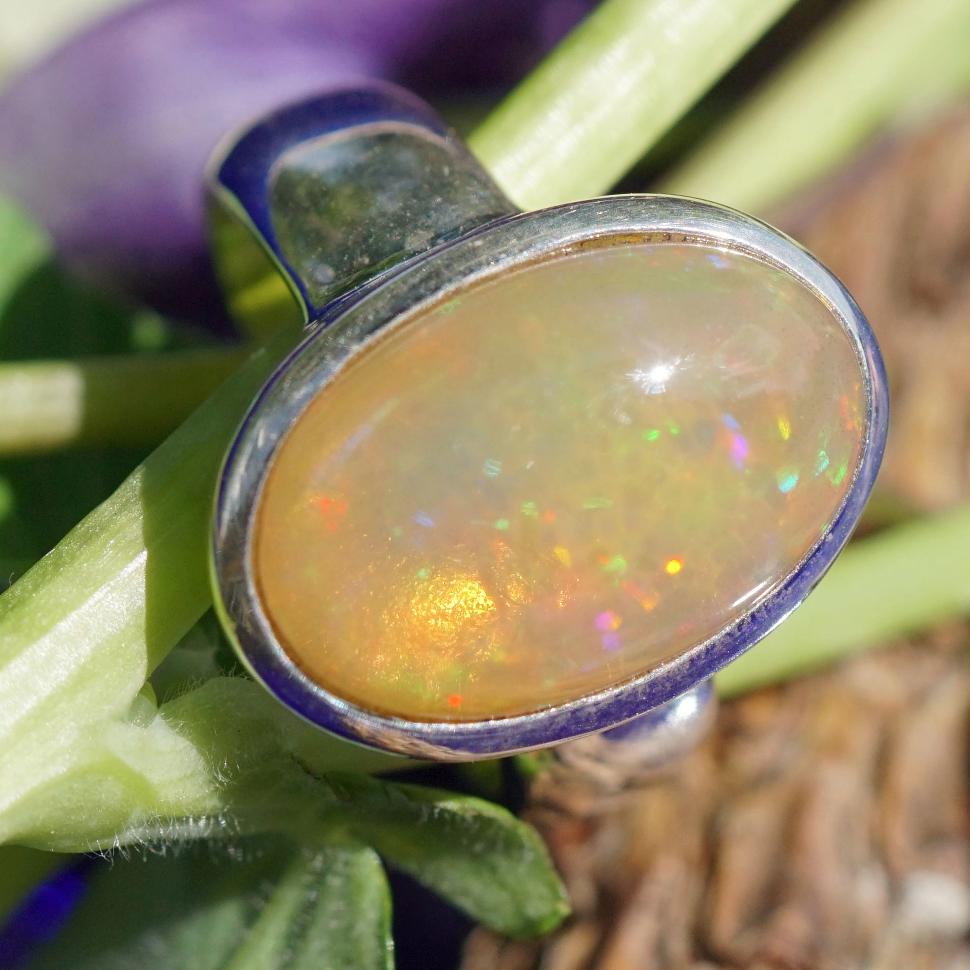 Opal Ring 18x13 mm Unikat AUFREGENDE FARBEN Ring zum Verlieben Silber